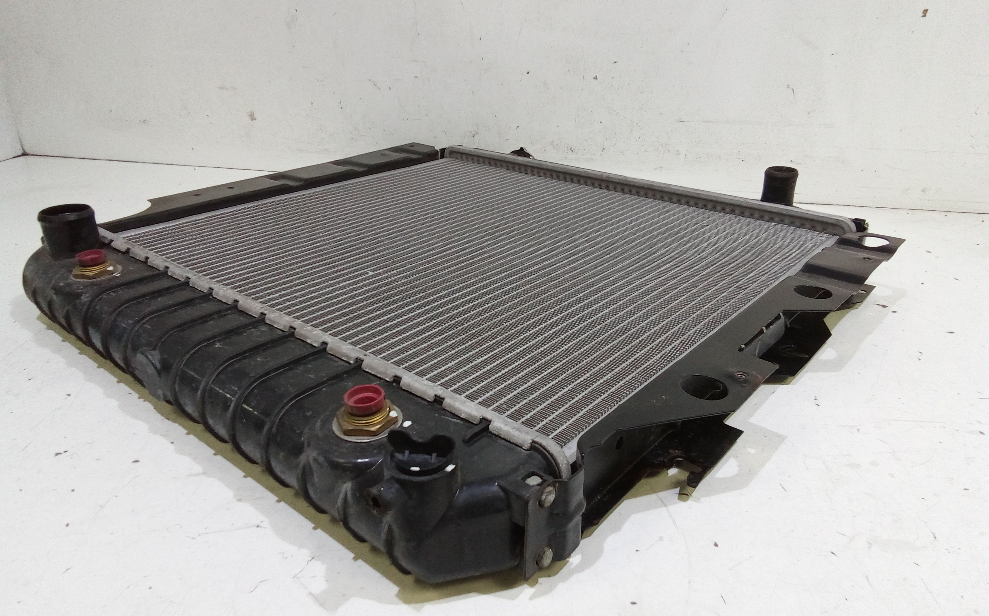 Radiatore acqua JEEP Wrangler 3 Serie