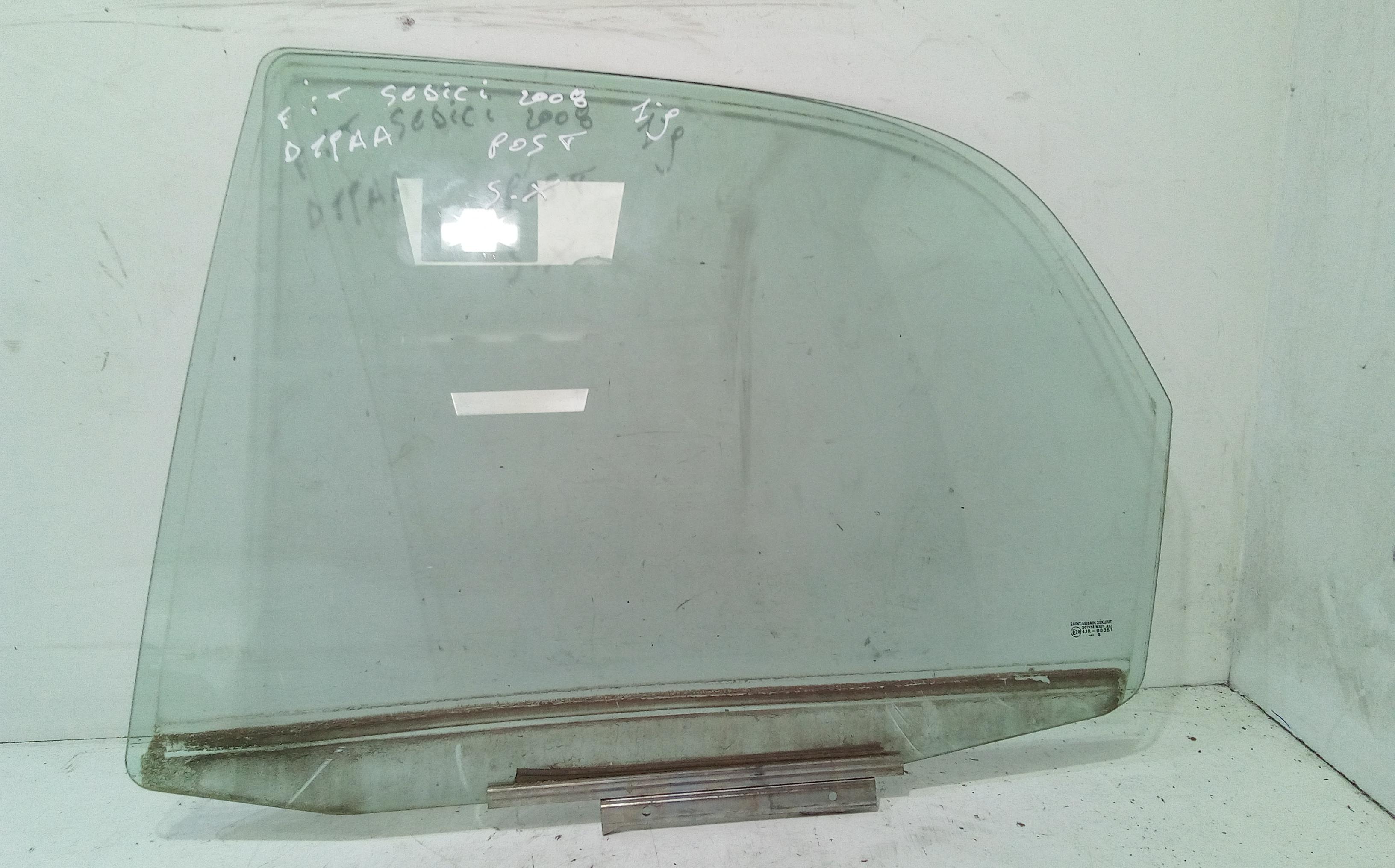 Vetro scendente posteriore Sinistro FIAT Sedici 1 Serie