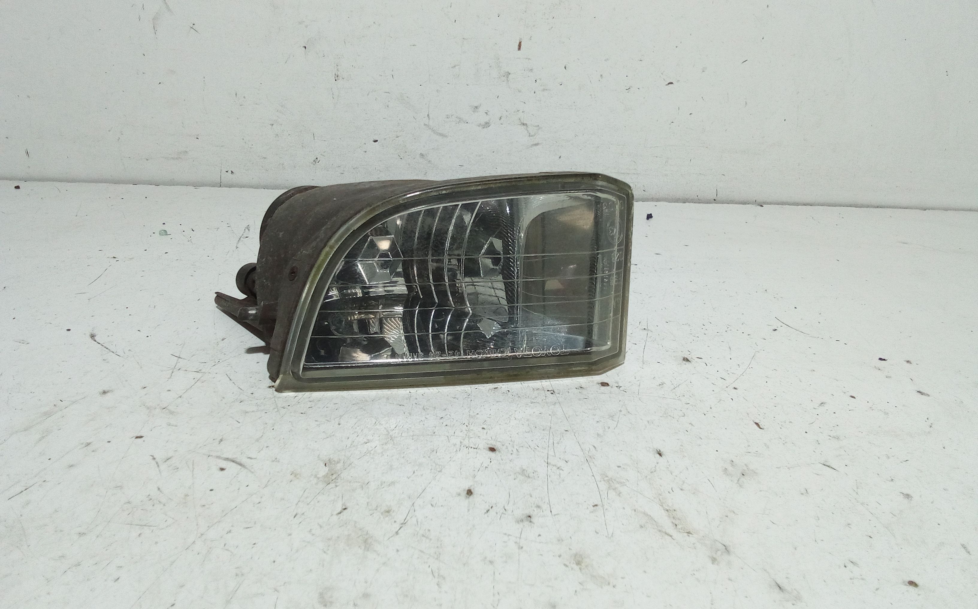 Fendinebbia anteriore SX TOYOTA Rav4 2 Serie