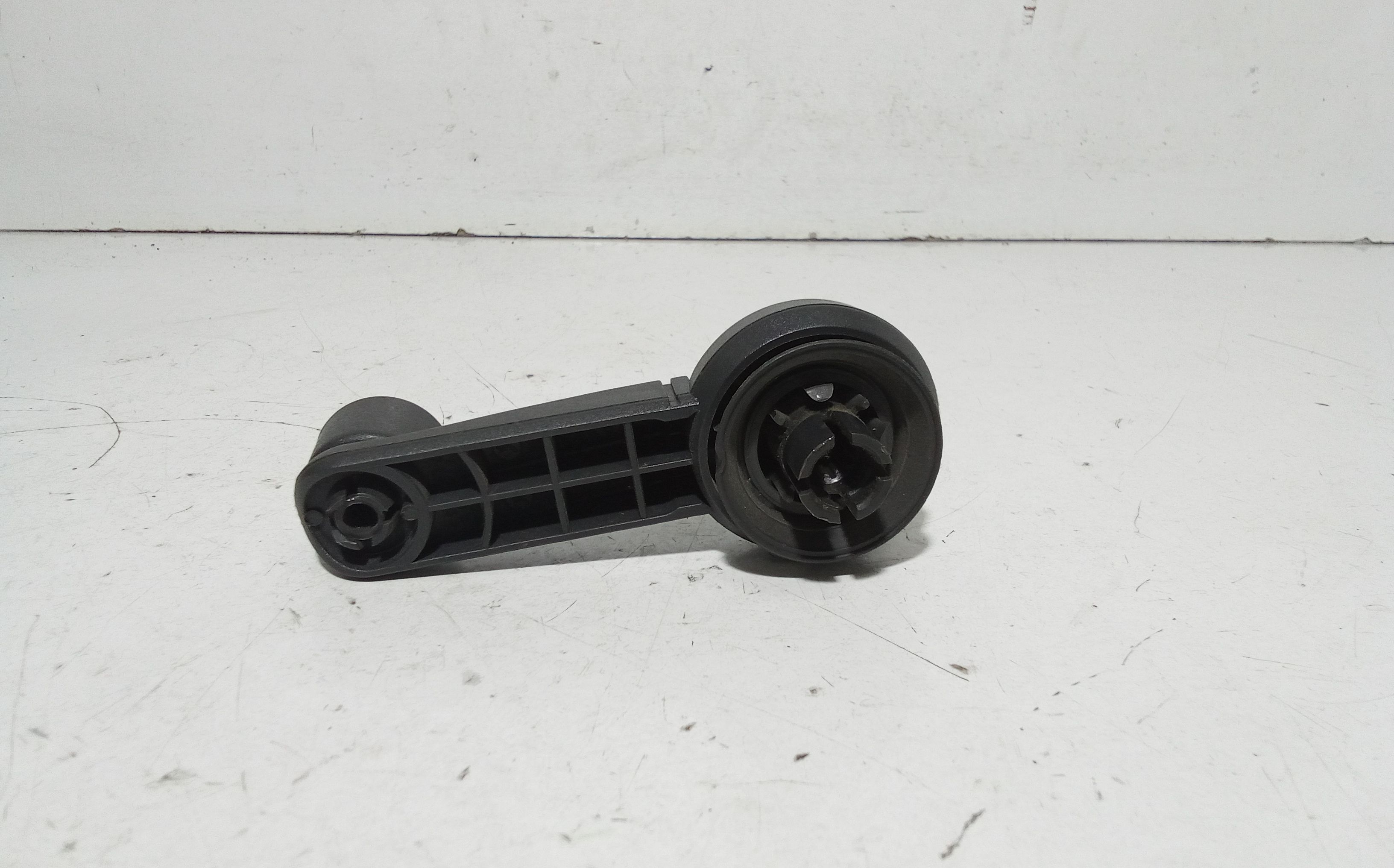 maniglia alzavetri posteriore dx passeggero RENAULT Clio Serie (90>93)