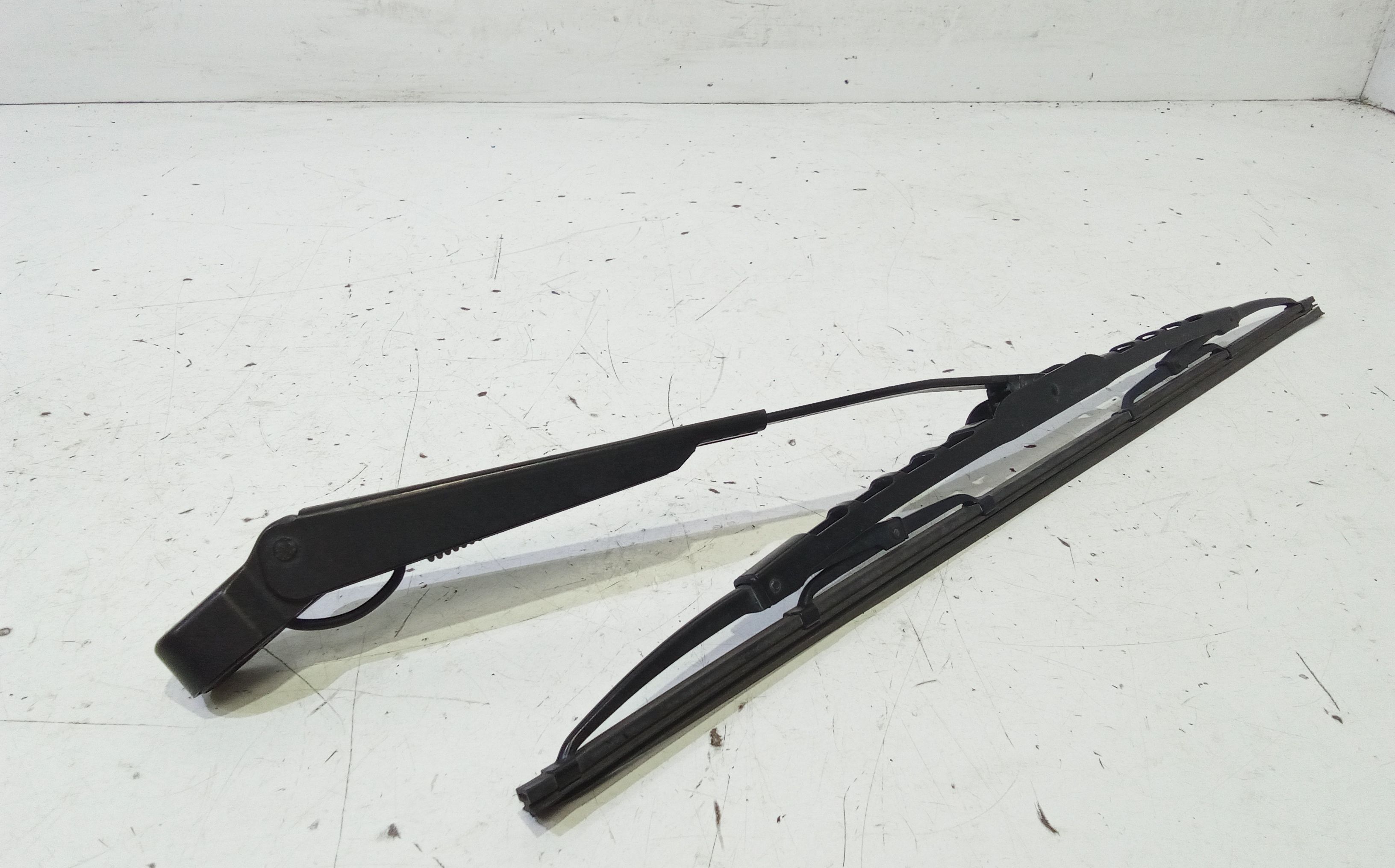 Braccio tergi posteriore JEEP Wrangler 2 Serie