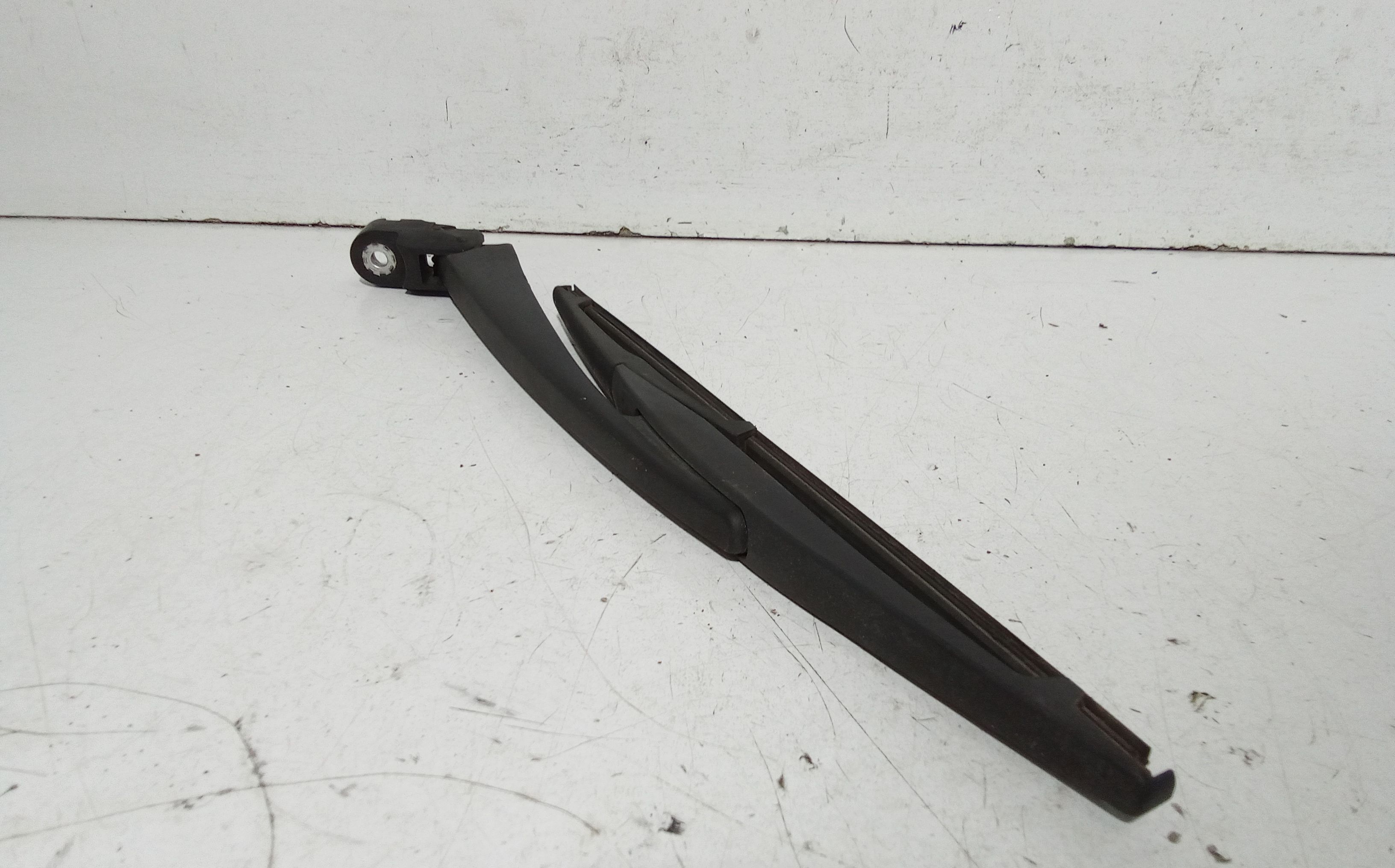 Braccio tergi posteriore SUZUKI Swift 4 Serie (04>10)