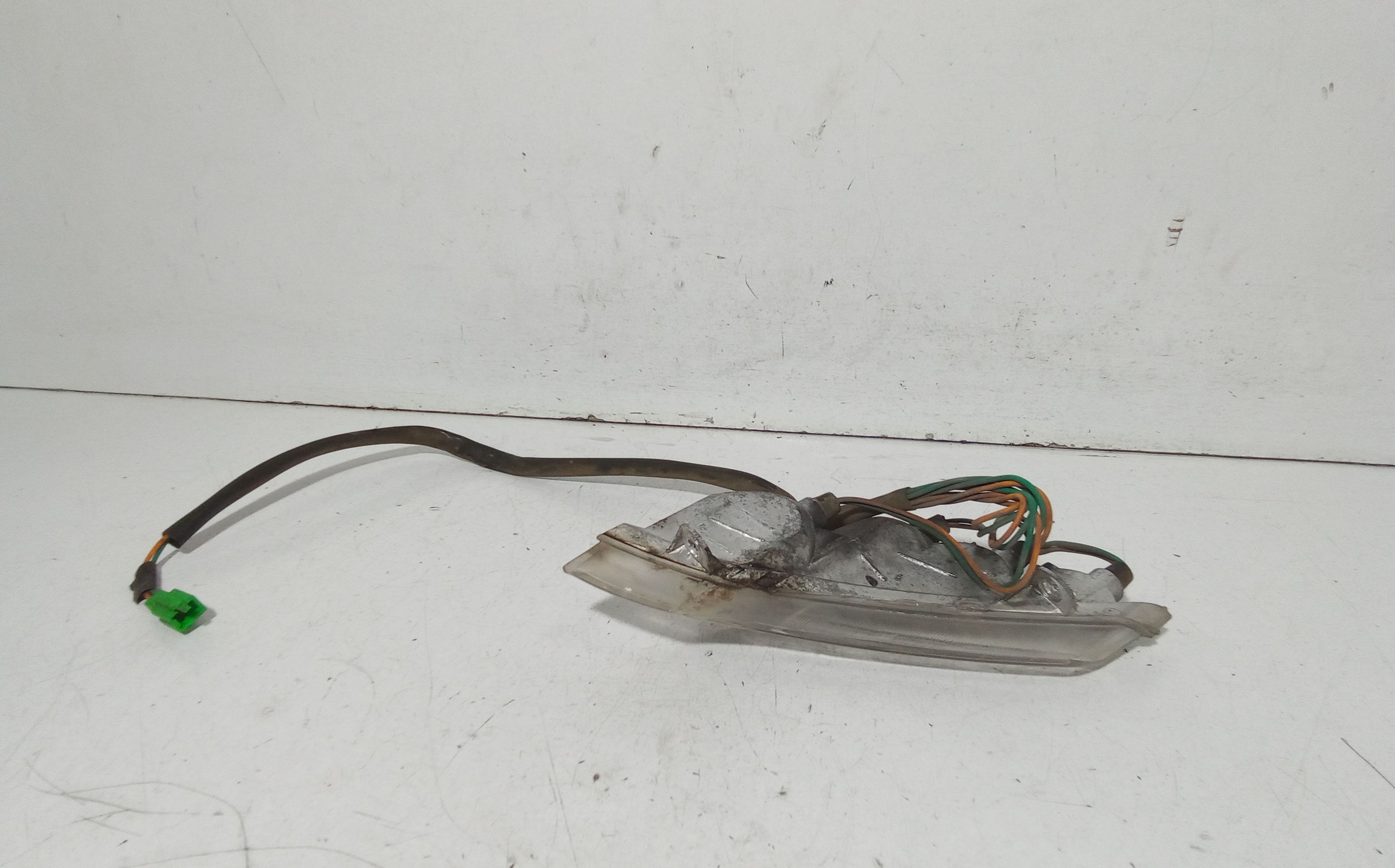 Freccia ant SX PEUGEOT Tweet 125cc