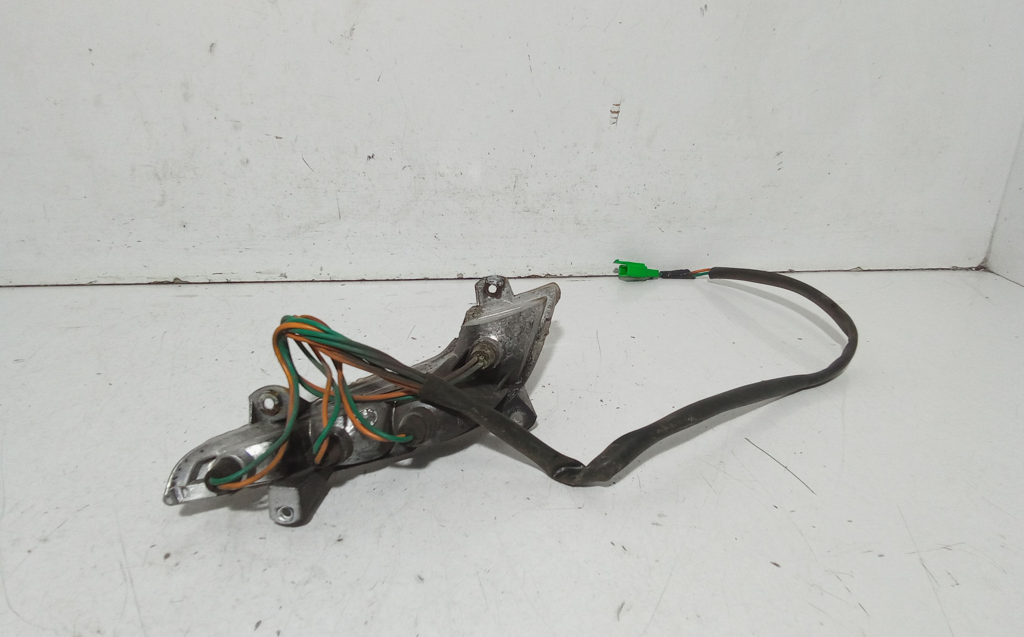 Freccia ant SX PEUGEOT Tweet 125cc