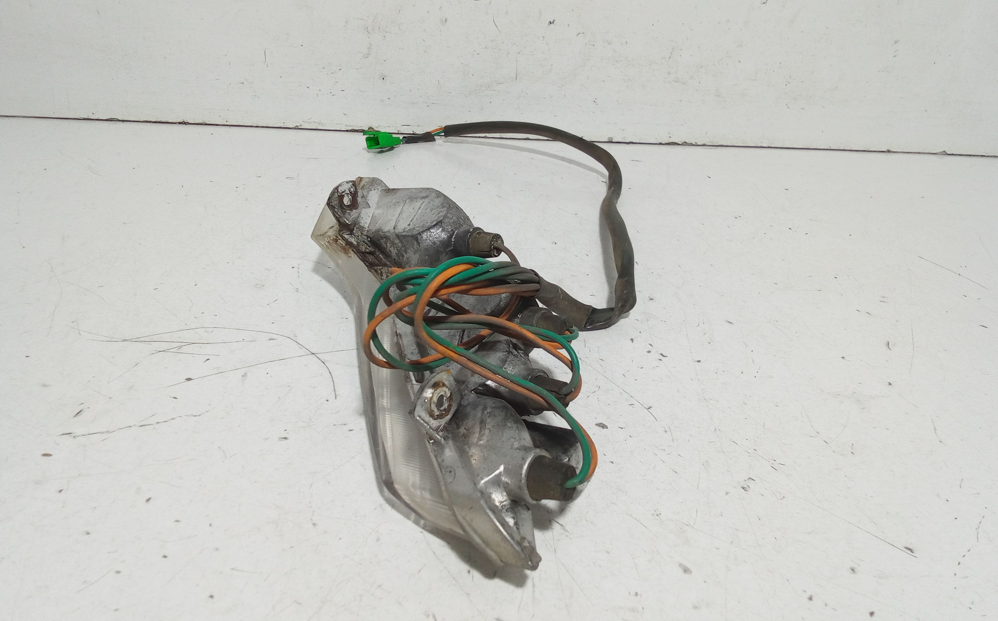 Freccia ant SX PEUGEOT Tweet 125cc