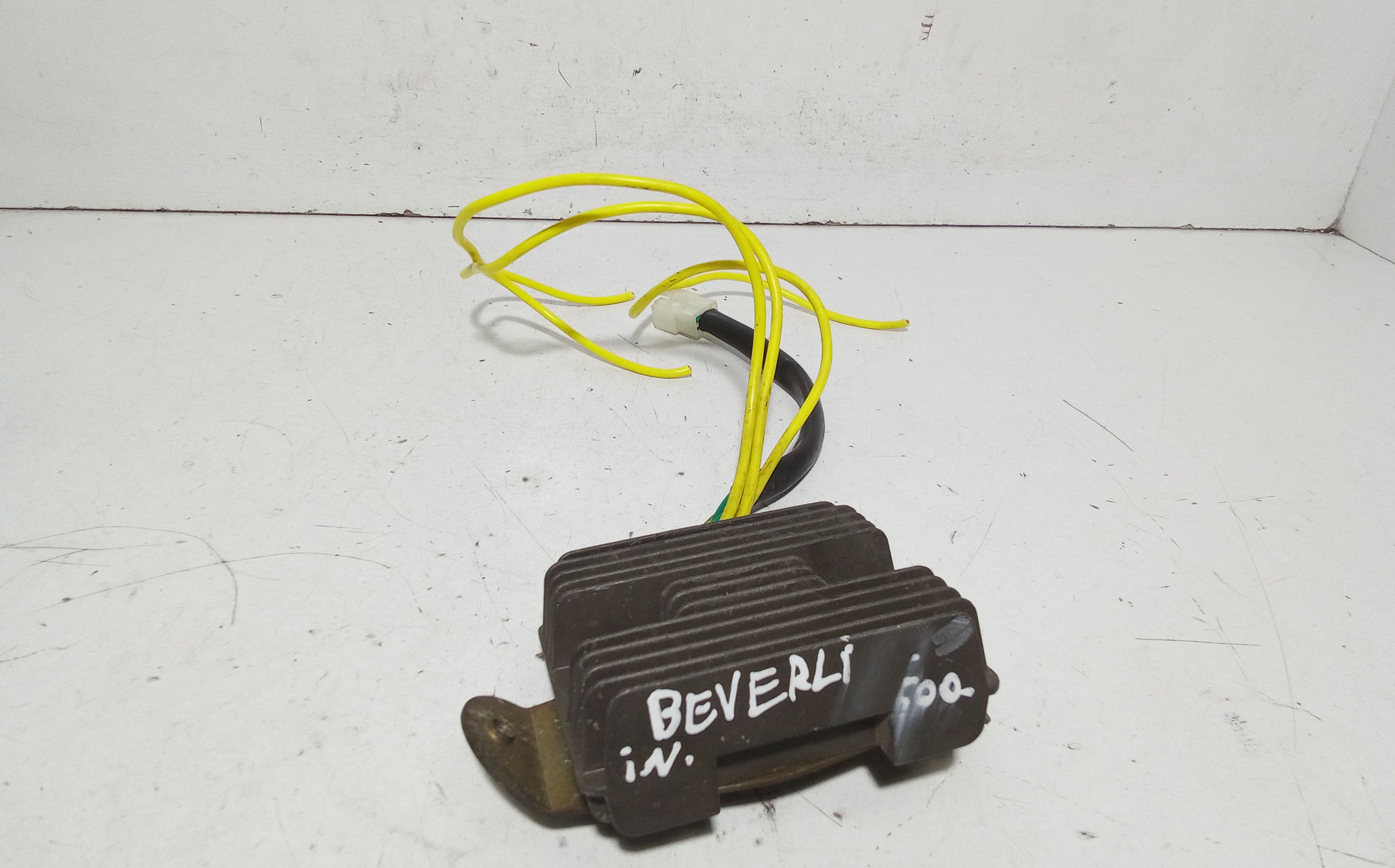 Regolatore di tensione PIAGGIO Beverly 500cc (02>06)