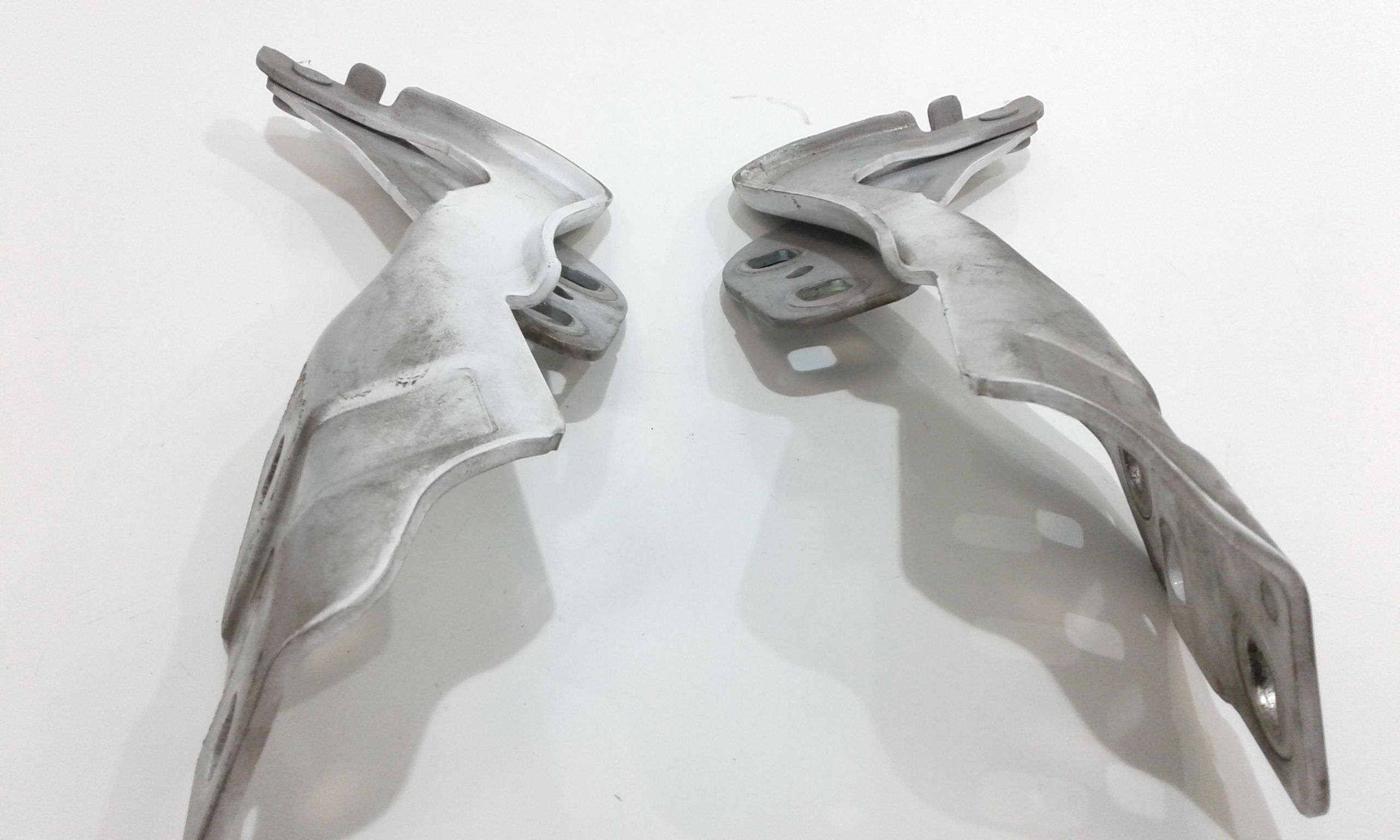 Cerniere cofano anteriore dx e sx FORD Mondeo S. Wagon 7 Serie