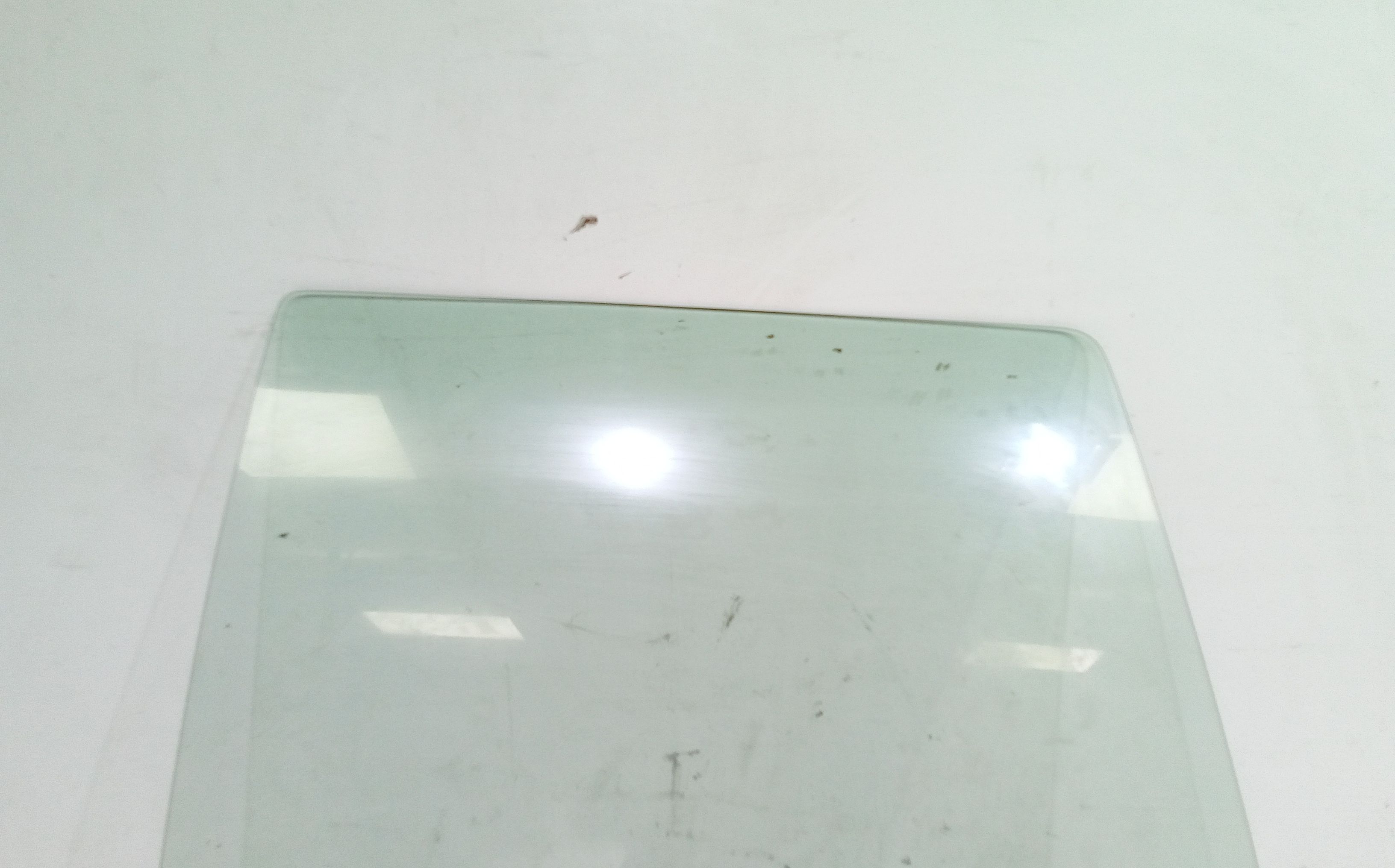 Vetro scendente posteriore destro RENAULT Clio Serie (90>93)