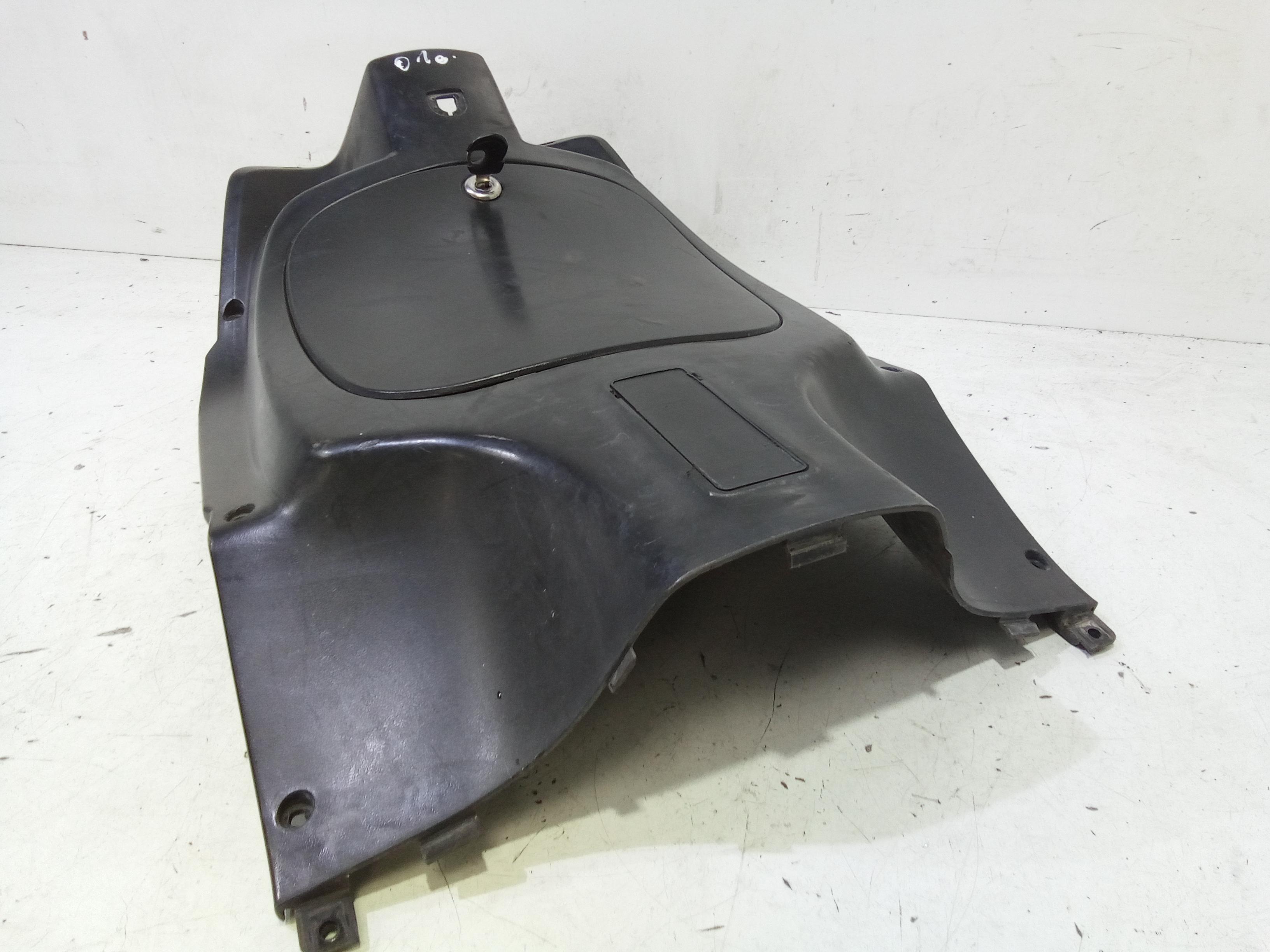 Retroscudo PEUGEOT Tweet 125cc