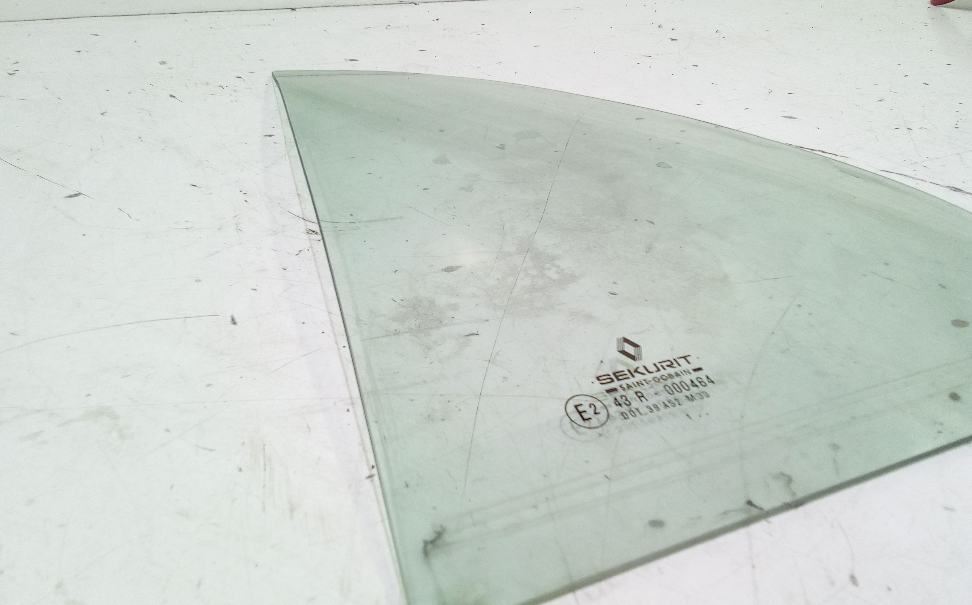 Vetro fisso posteriore SX guida RENAULT Clio Serie (90>93)