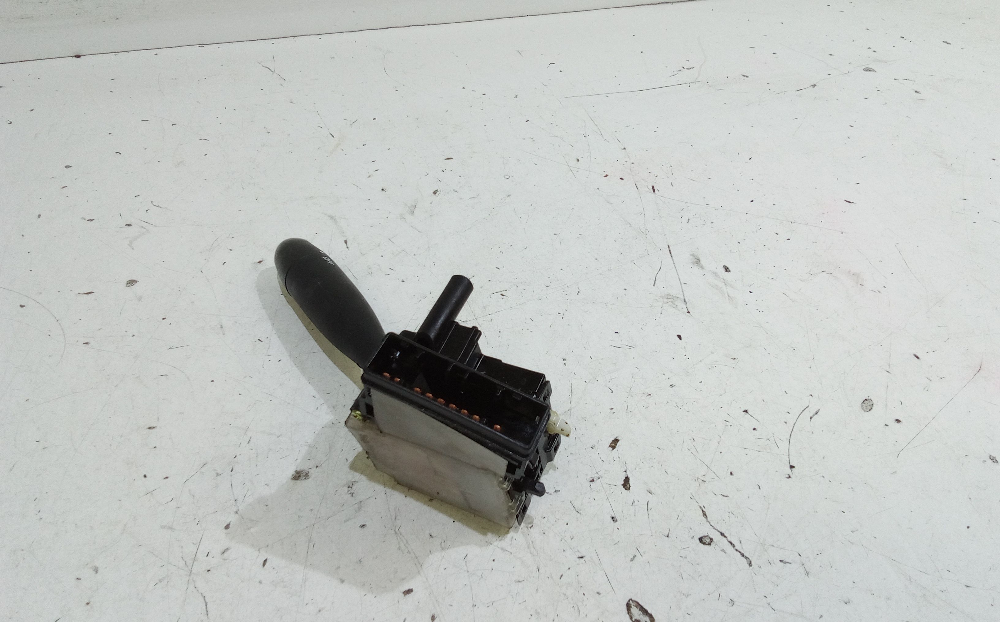 Devioluci sinistro KIA Rio 3 Serie