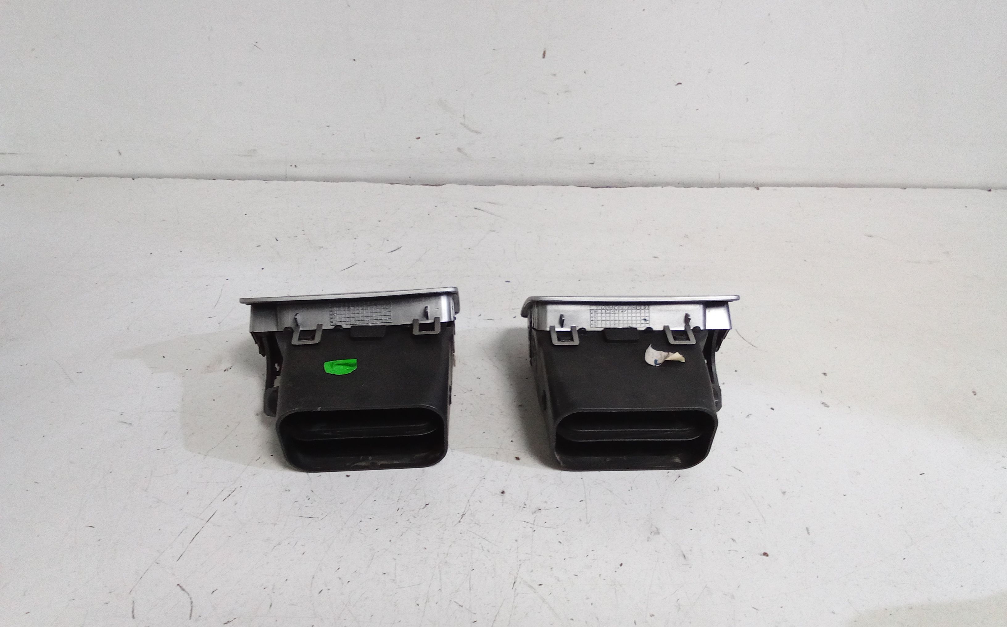 Bocchette aria cruscotto DX e SX PEUGEOT 307 S. Wagon 2 Serie