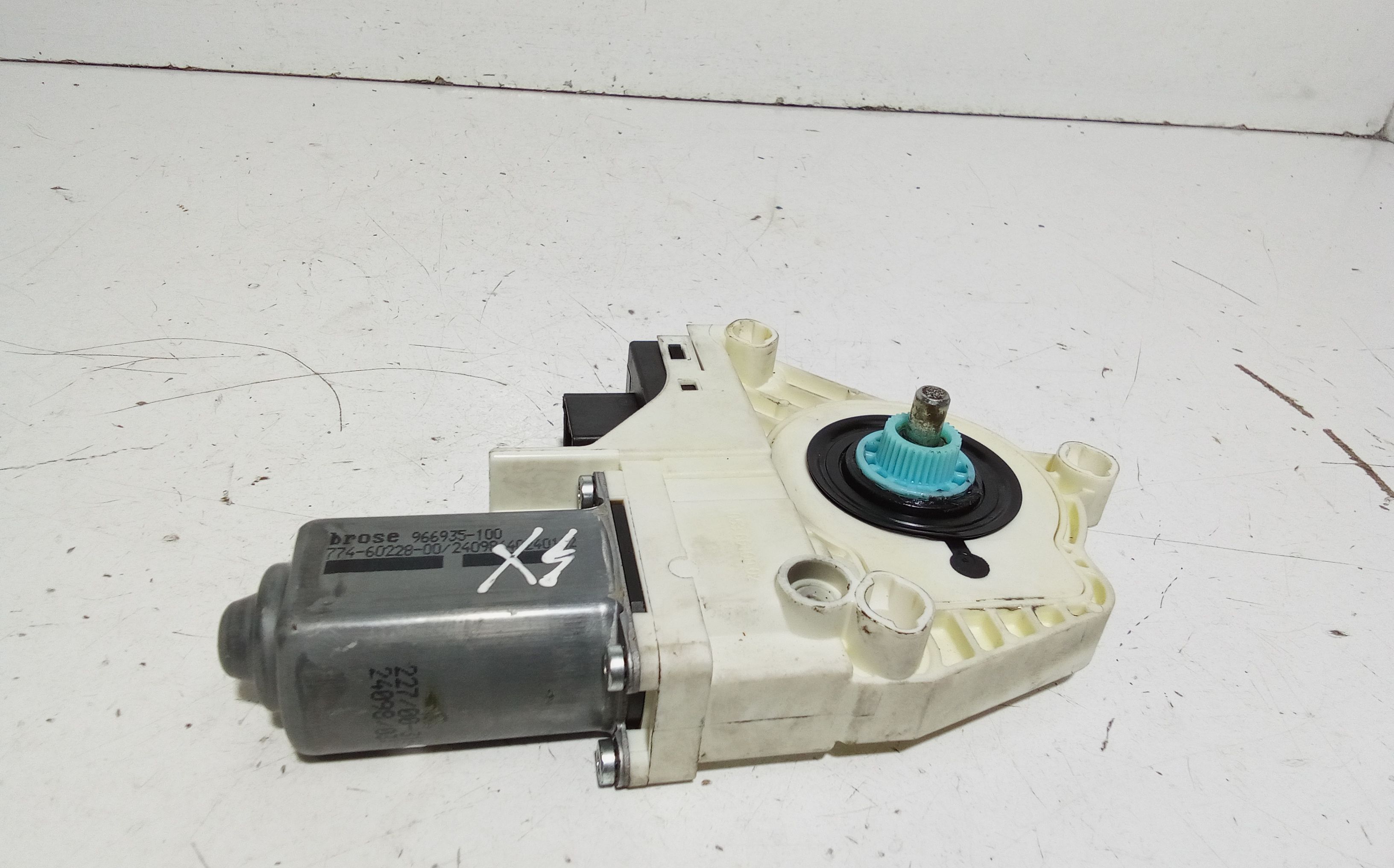 Motorino Alzavetro anteriore Sinistro AUDI A4 Avant (8K5) (08>15)