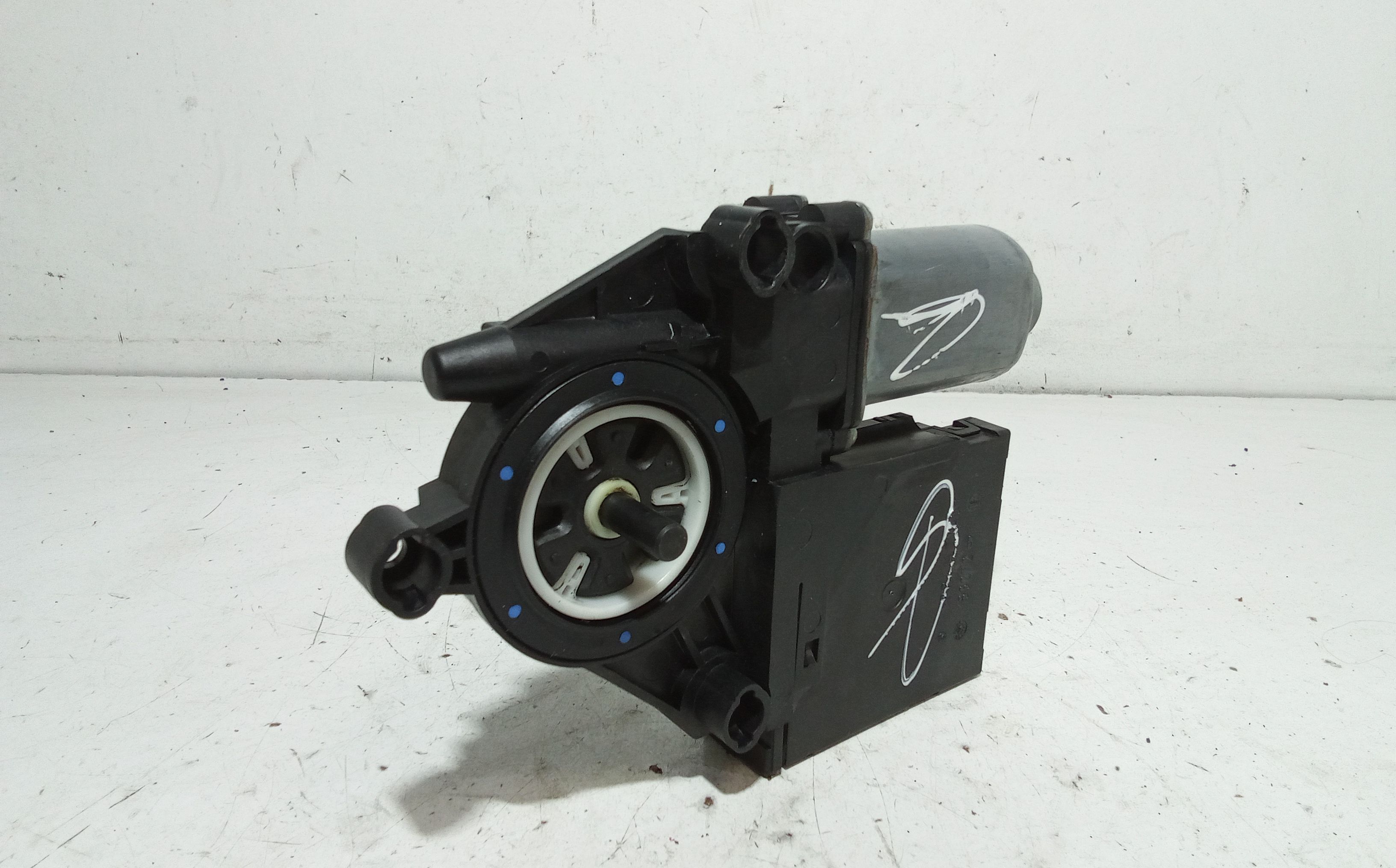 Motorino Alzavetro anteriore Sinistro VOLKSWAGEN Touran 1 Serie