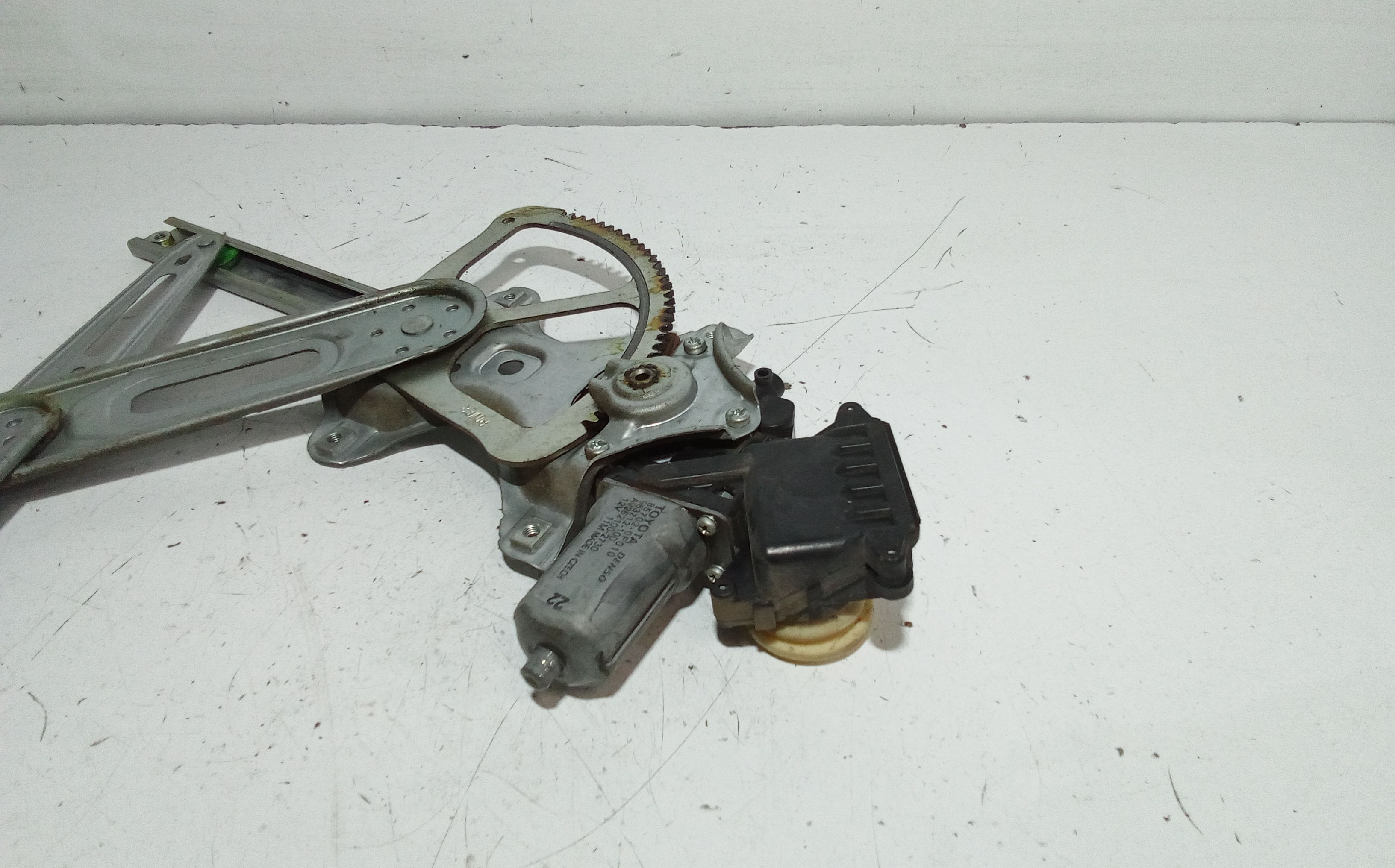 Cremagliera anteriore sinistra Guida TOYOTA Yaris Serie (08>11)