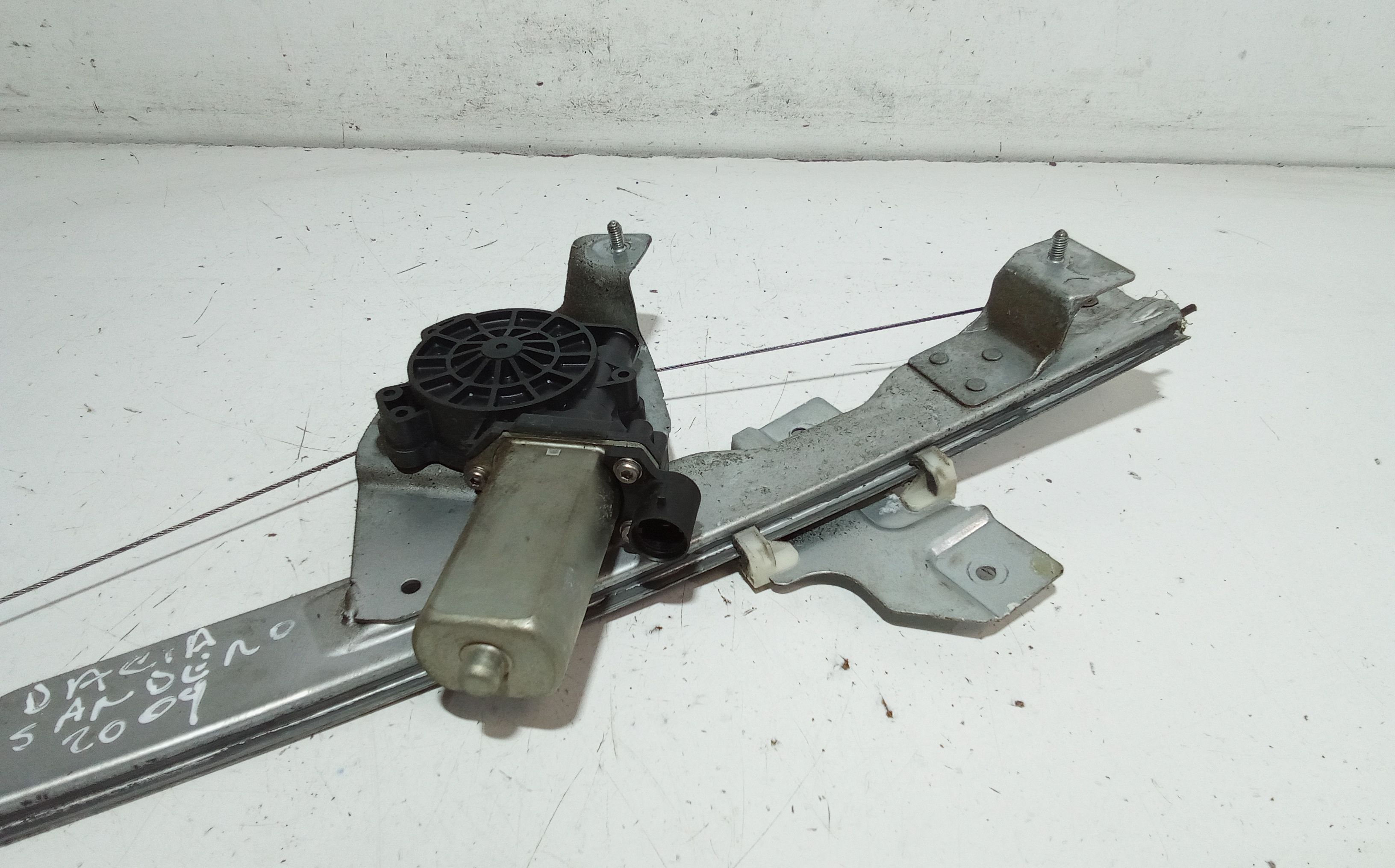 Cremagliera anteriore sinistra Guida DACIA Sandero 1 Serie