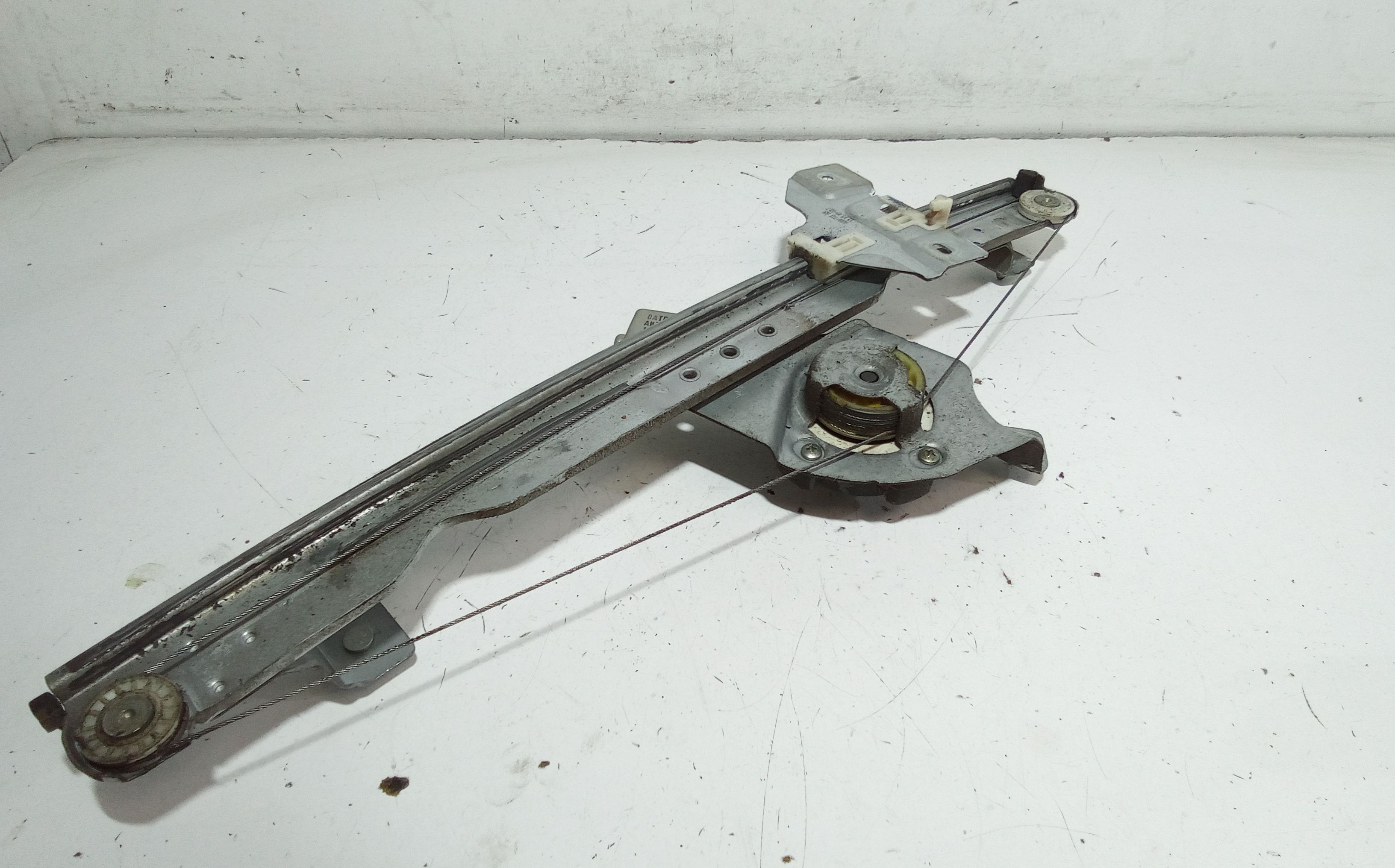 Cremagliera anteriore sinistra Guida DACIA Sandero 1 Serie