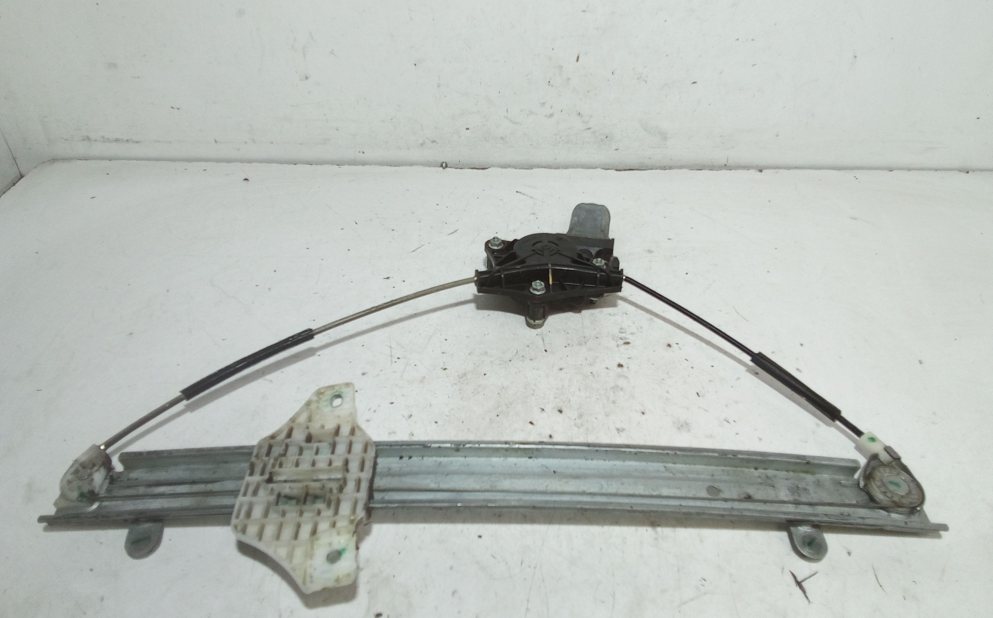 Cremagliera anteriore sinistra Guida HYUNDAI i10 2 Serie