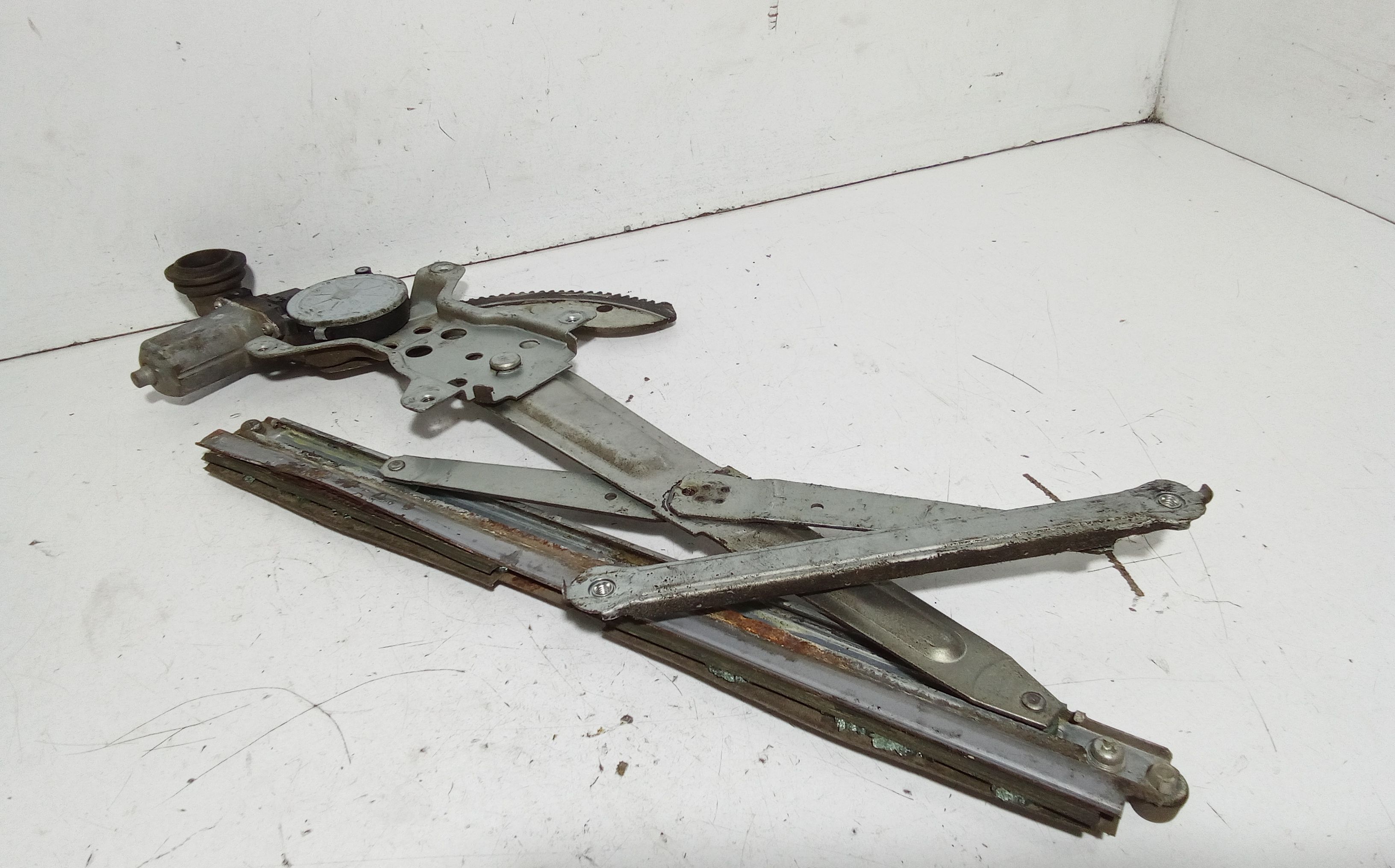 Cremagliera anteriore sinistra Guida SUZUKI Swift 4 Serie (04>10)