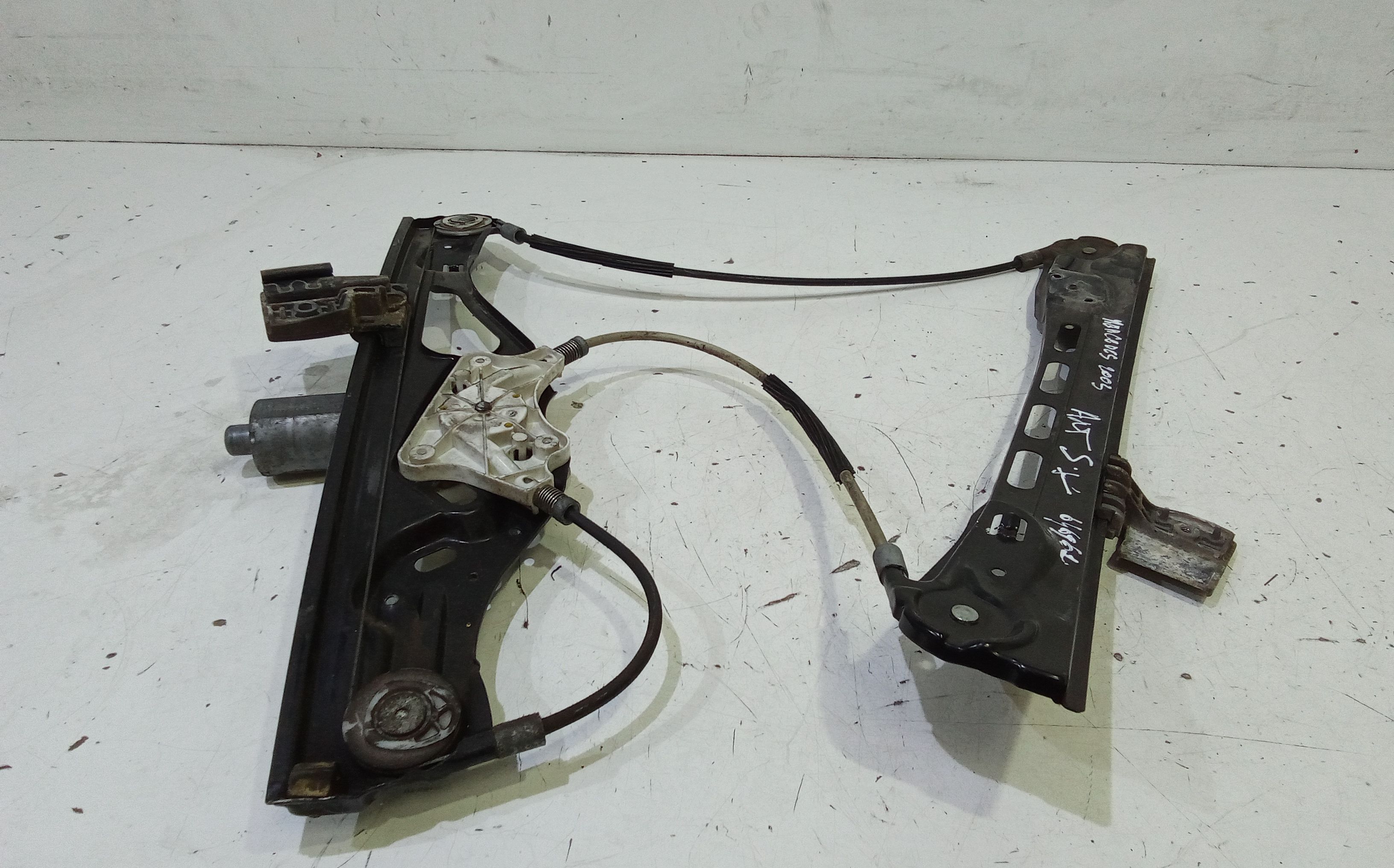 Cremagliera anteriore sinistra Guida MERCEDES Classe E Berlina W211