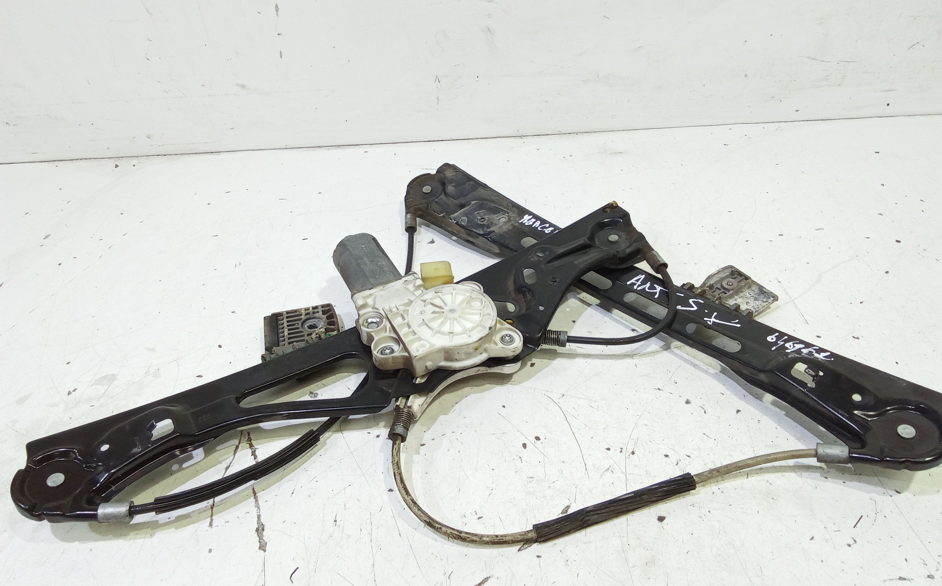 Cremagliera anteriore sinistra Guida MERCEDES Classe E Berlina W211