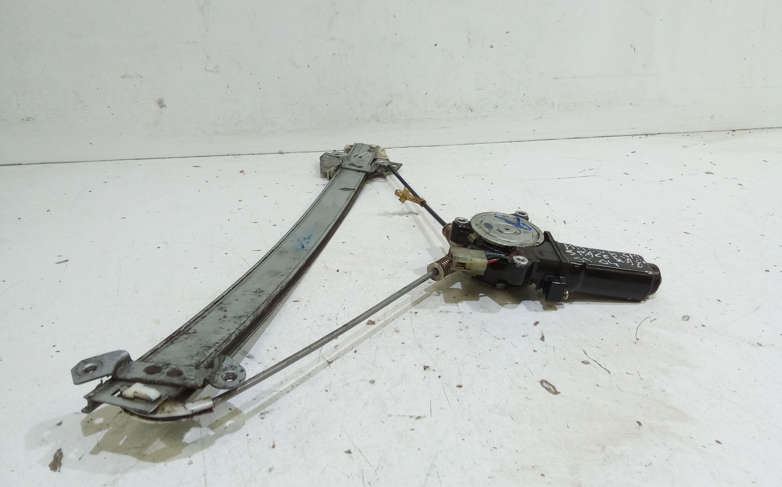 Cremagliera anteriore sinistra Guida MITSUBISHI Space Wagon 3 Serie