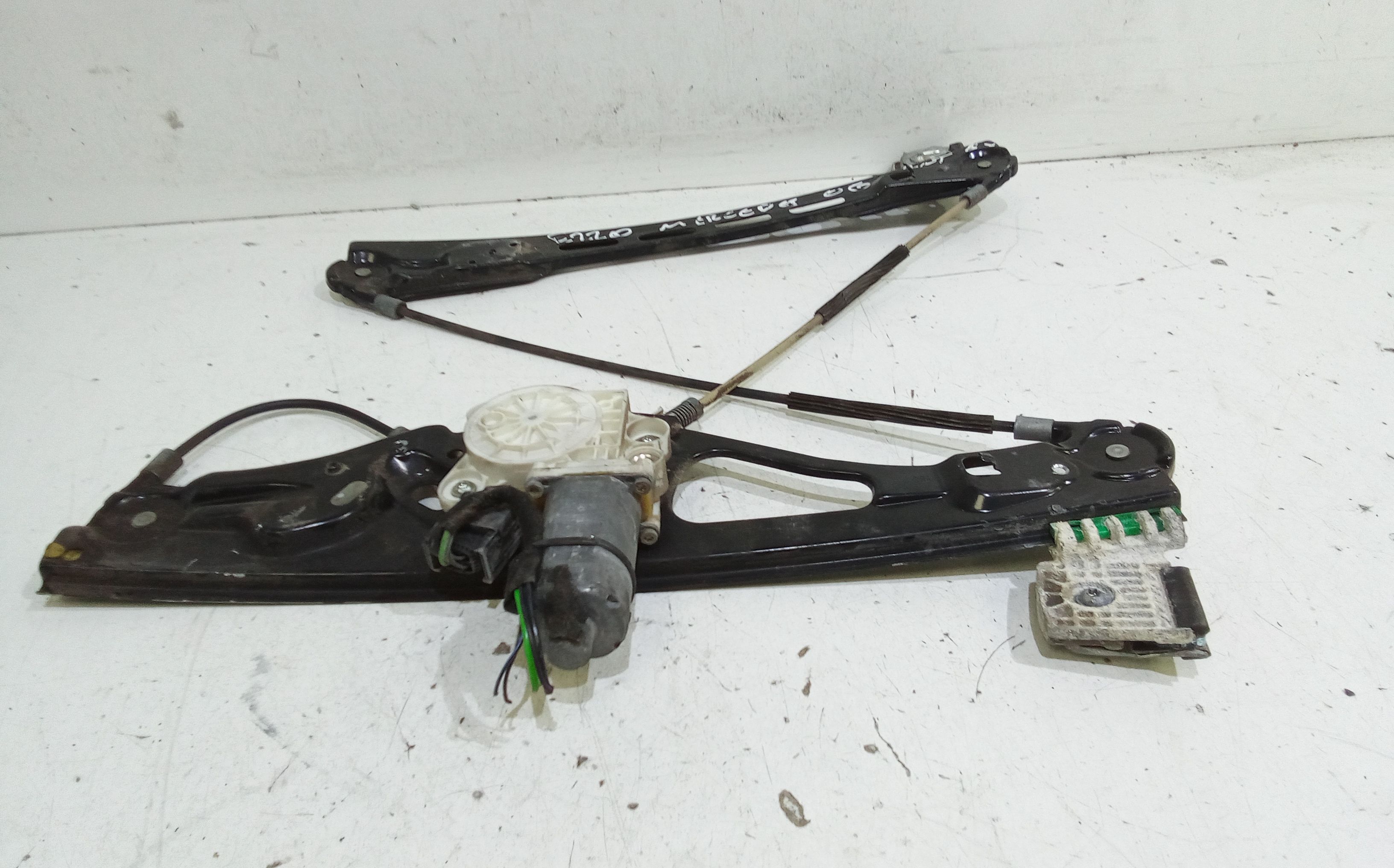 Cremagliera anteriore sinistra Guida MERCEDES Classe E Berlina W211