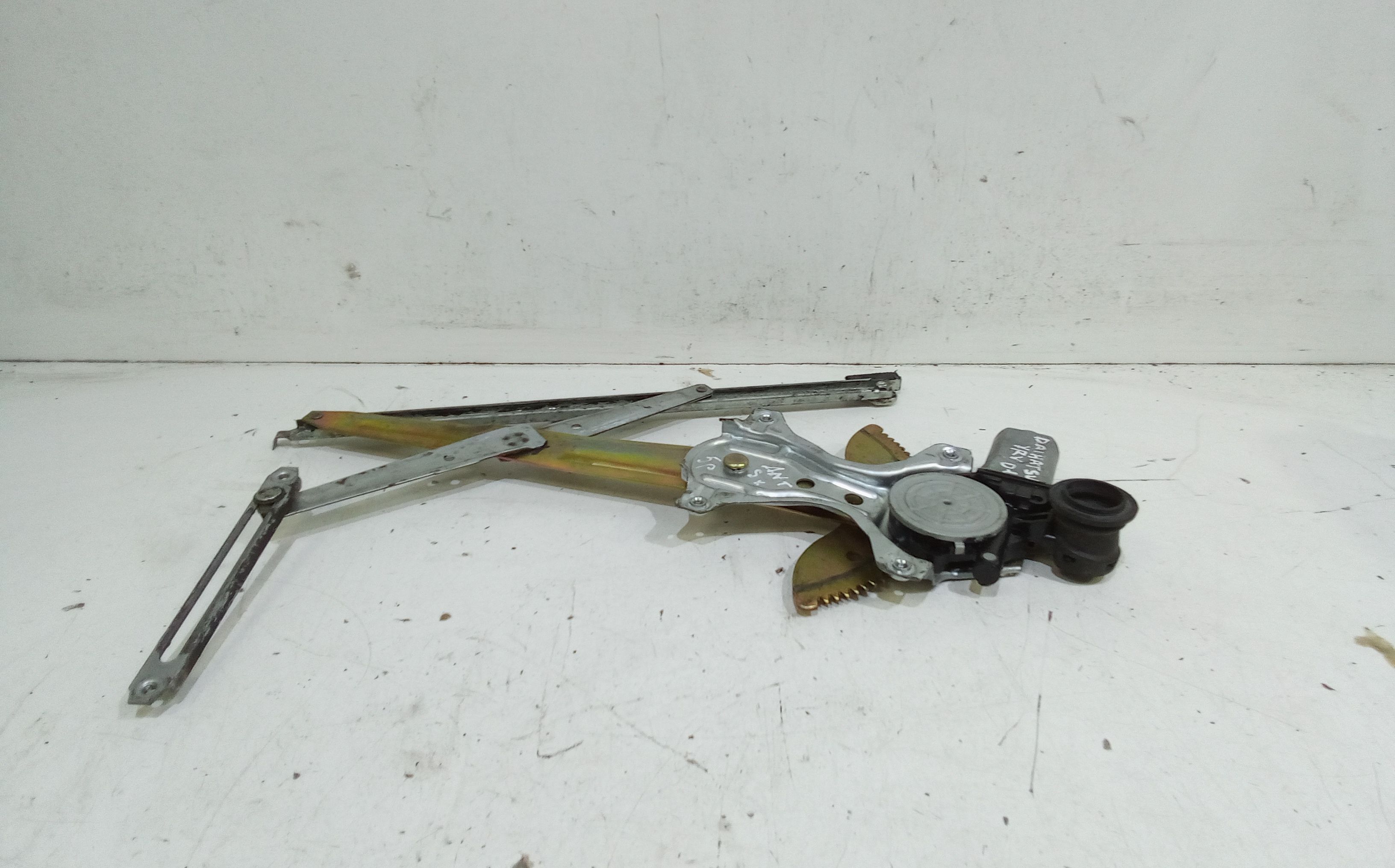 Cremagliera anteriore destra passeggero DAIHATSU YRV Serie