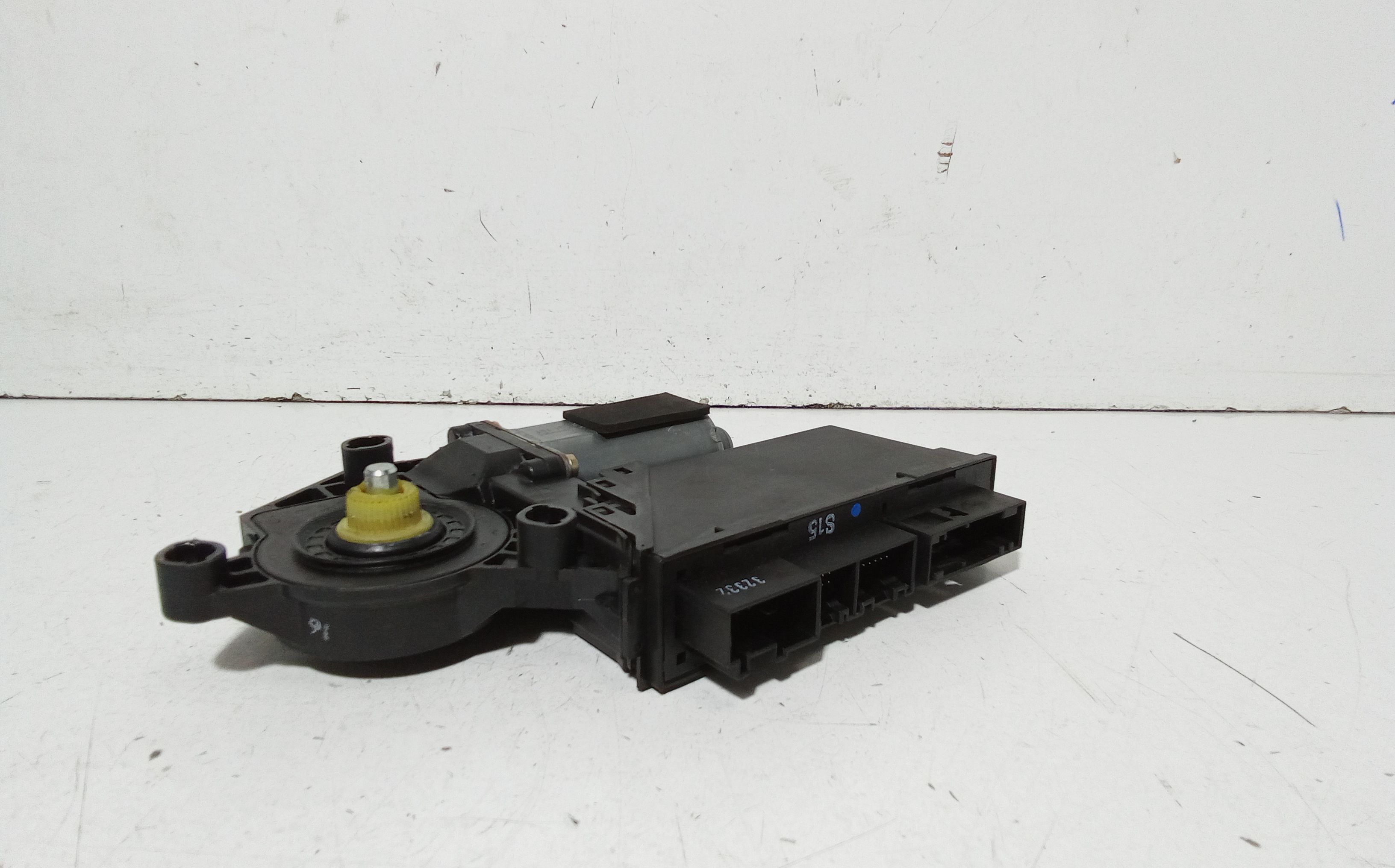 Motorino Alzavetro anteriore destra AUDI A2 Serie (8Z0) (00>05)