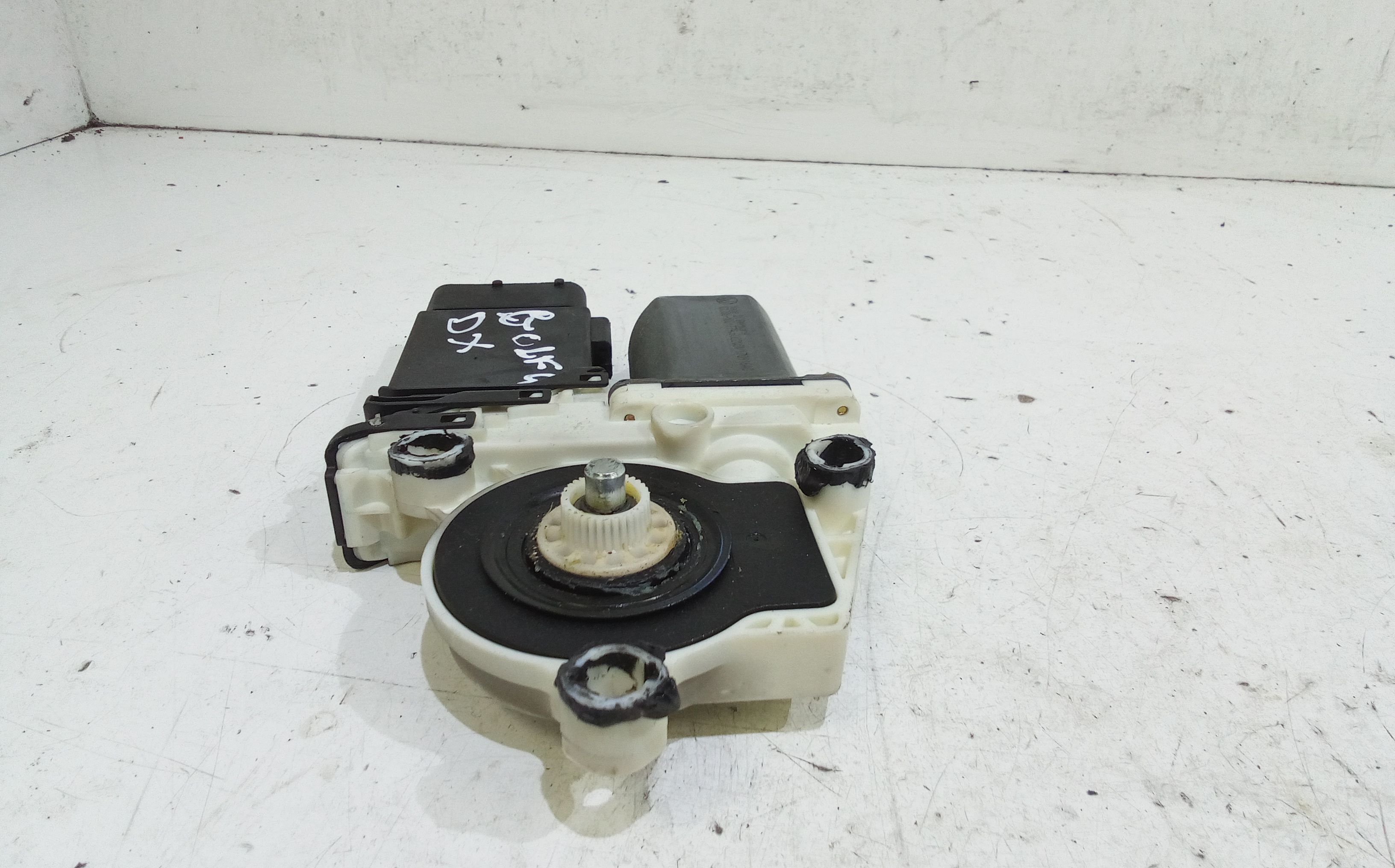 Motorino Alzavetro anteriore destra VOLKSWAGEN Golf 4 Berlina (97>03)