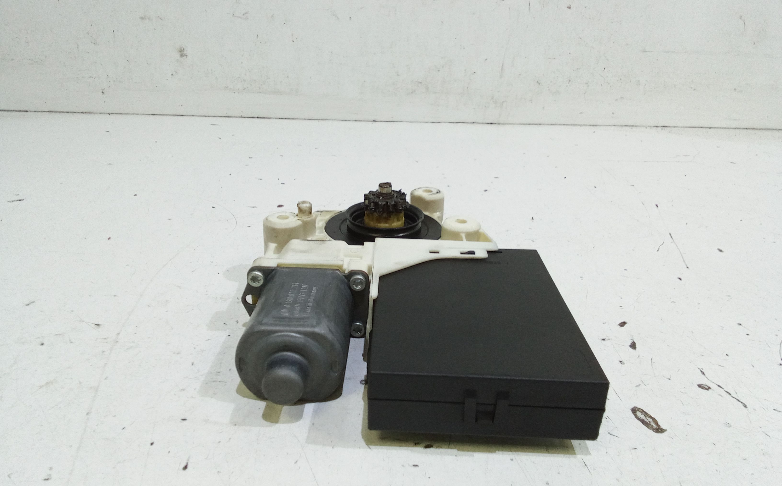 Motorino Alzavetro anteriore destra FORD Focus Berlina 3 Serie