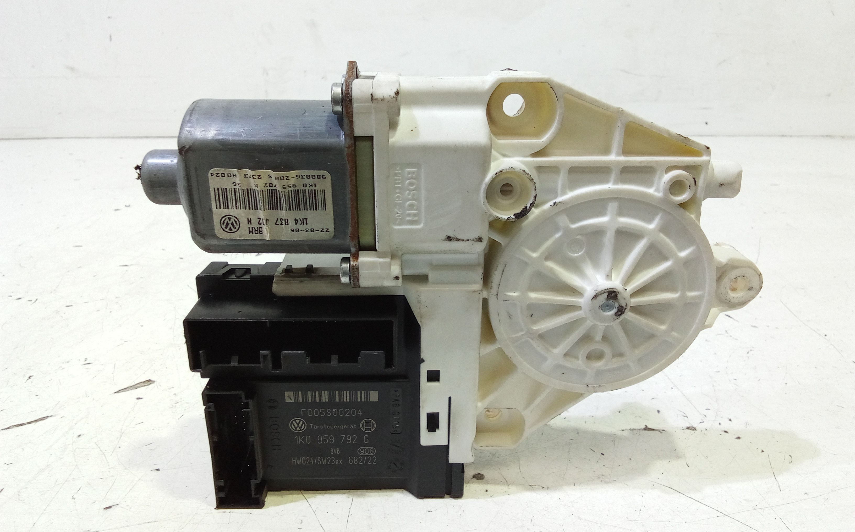 Motorino Alzavetro anteriore destra VOLKSWAGEN Golf 5 Berlina (03>08)