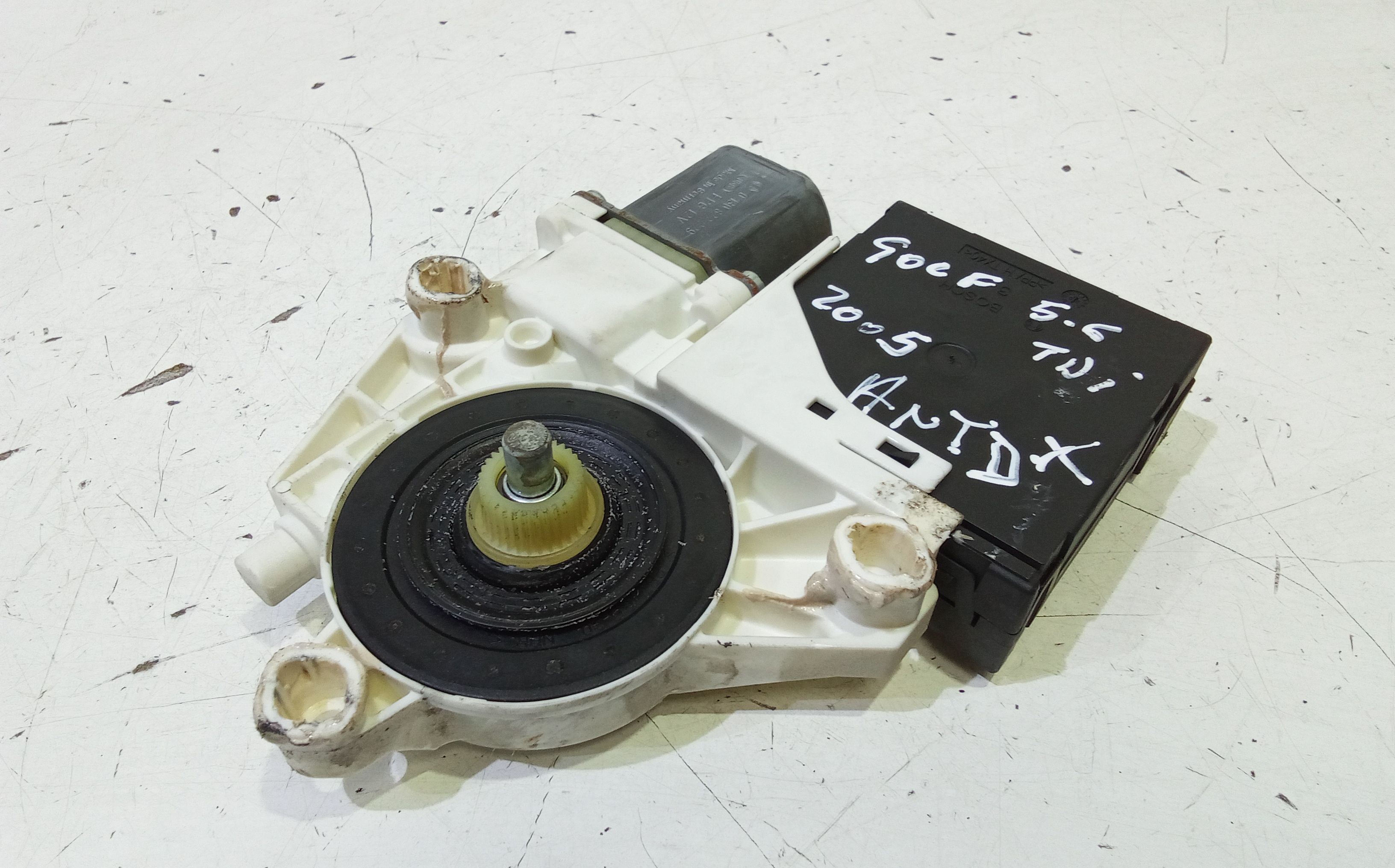 Motorino Alzavetro anteriore destra VOLKSWAGEN Golf 5 Berlina (03>08)