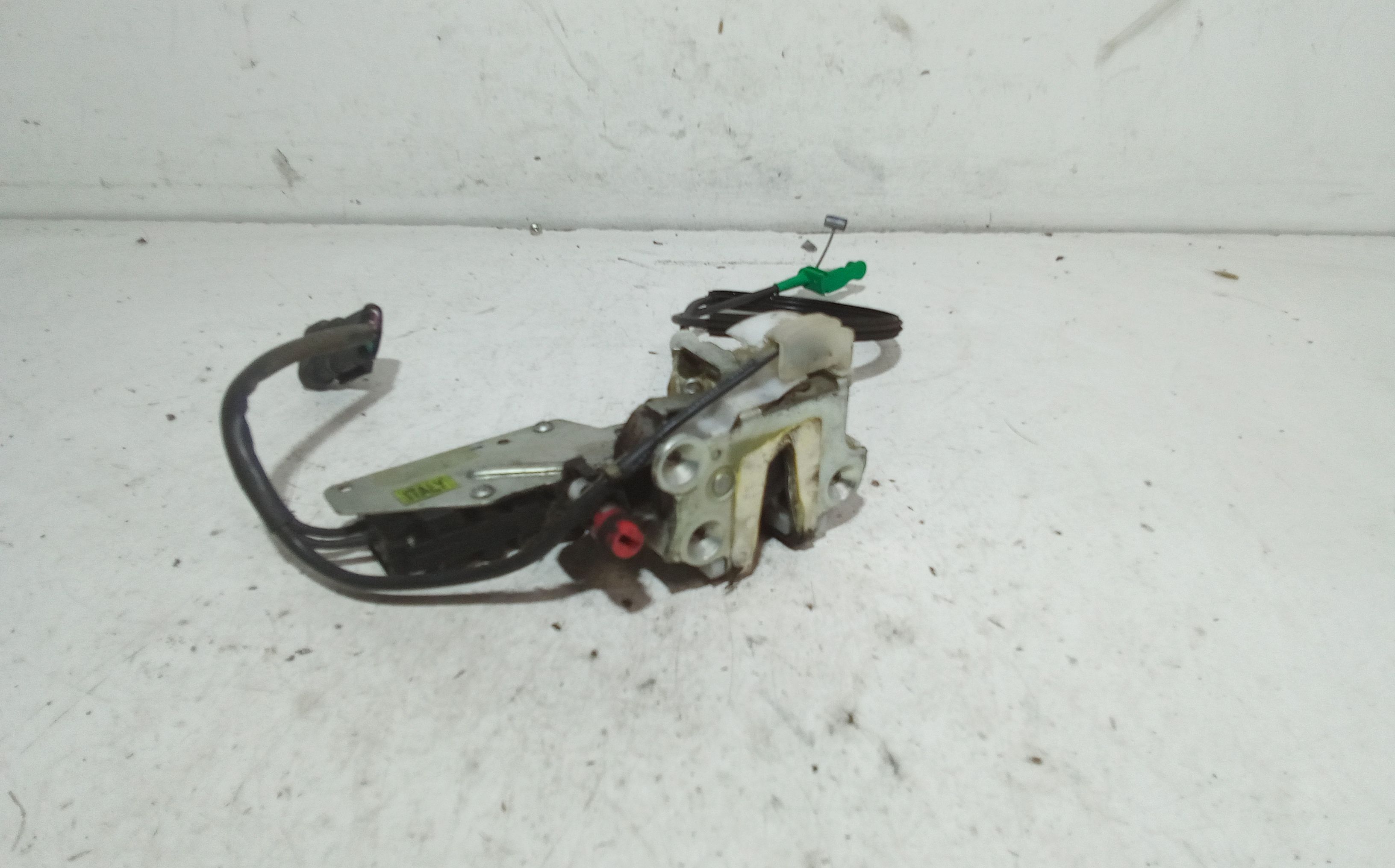 Serratura Posteriore Sinistra MAHINDRA GOA Serie