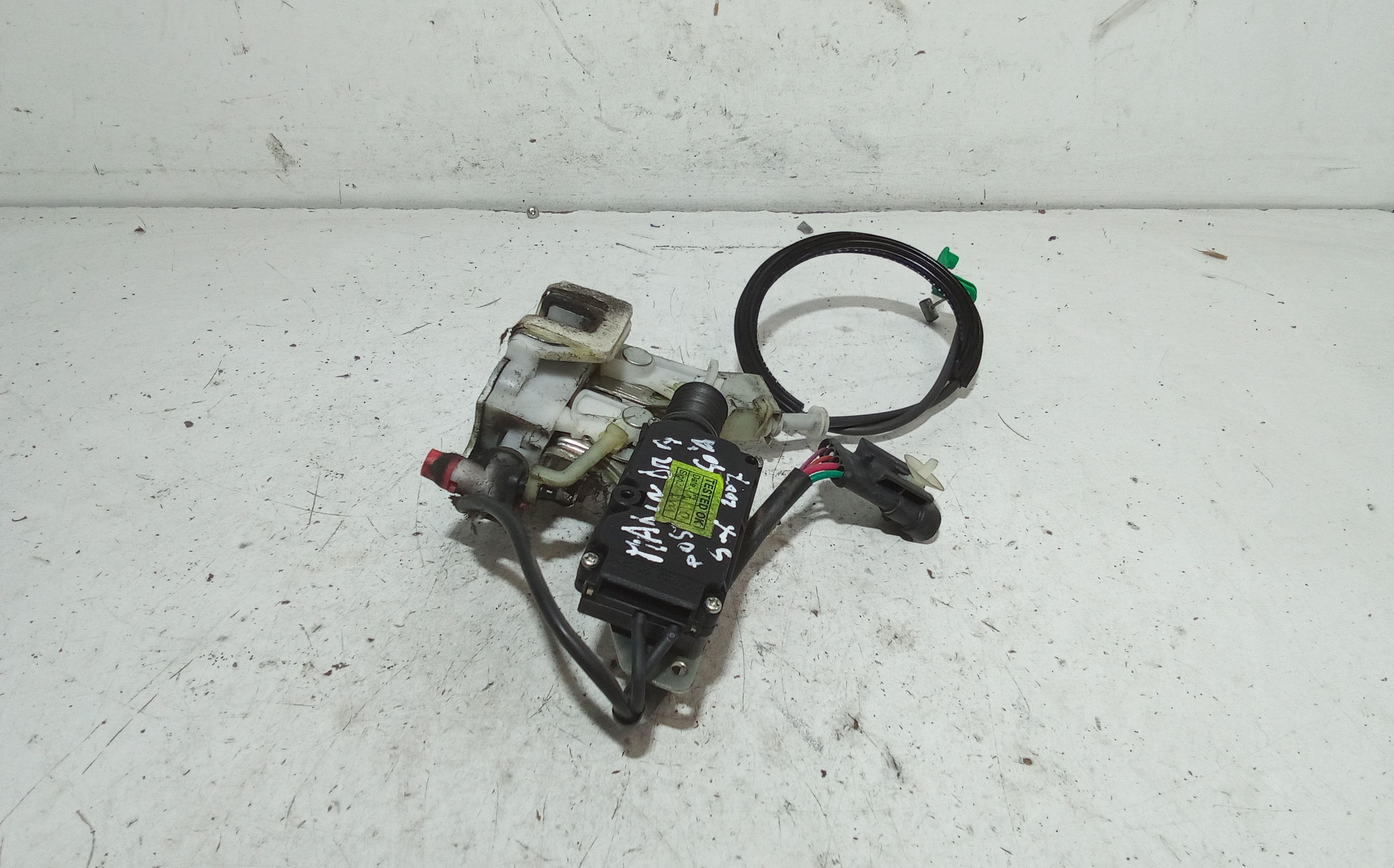 Serratura Posteriore Sinistra MAHINDRA GOA Serie