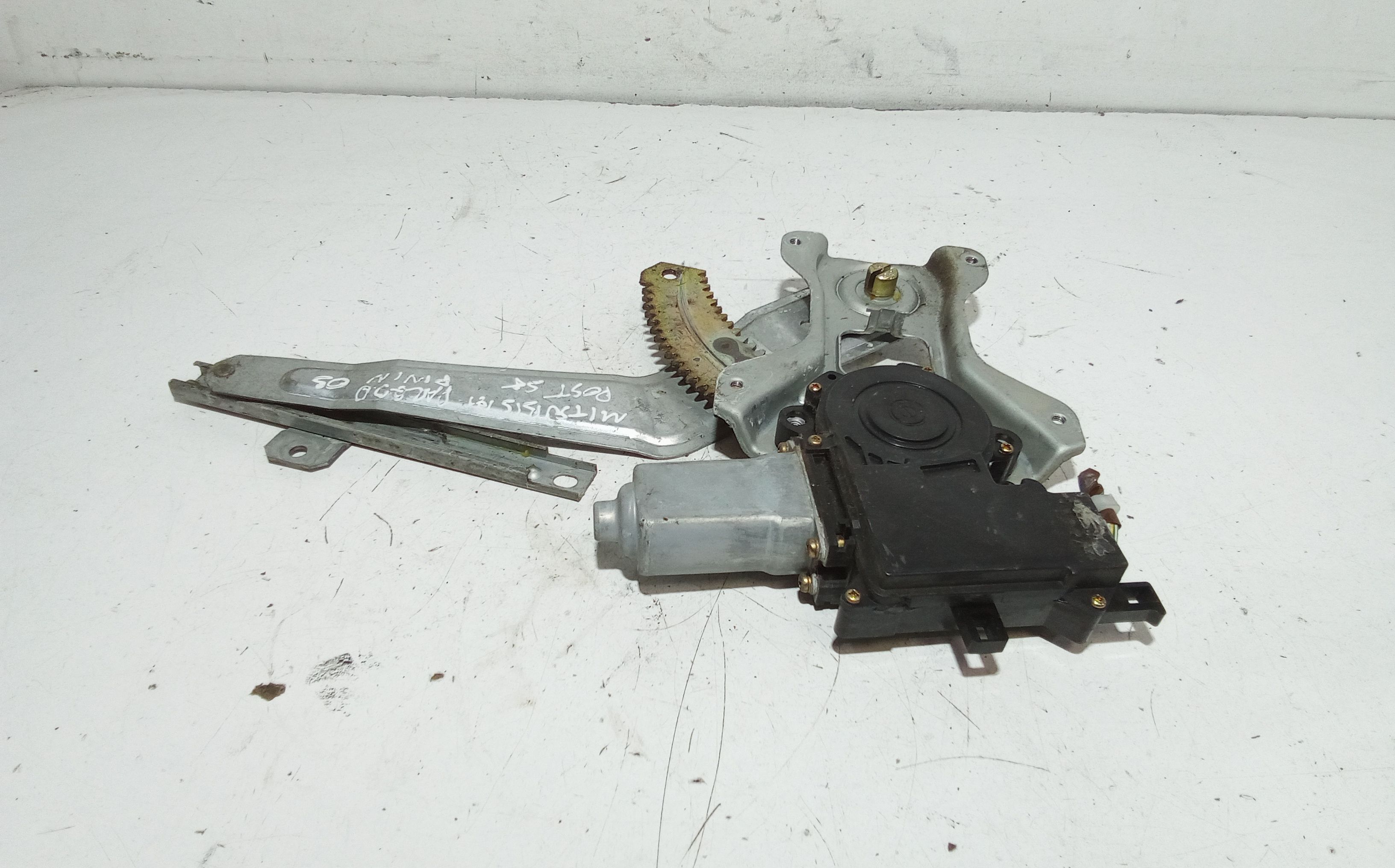 Cremagliera posteriore sinistra guida MITSUBISHI Pajero Pinin