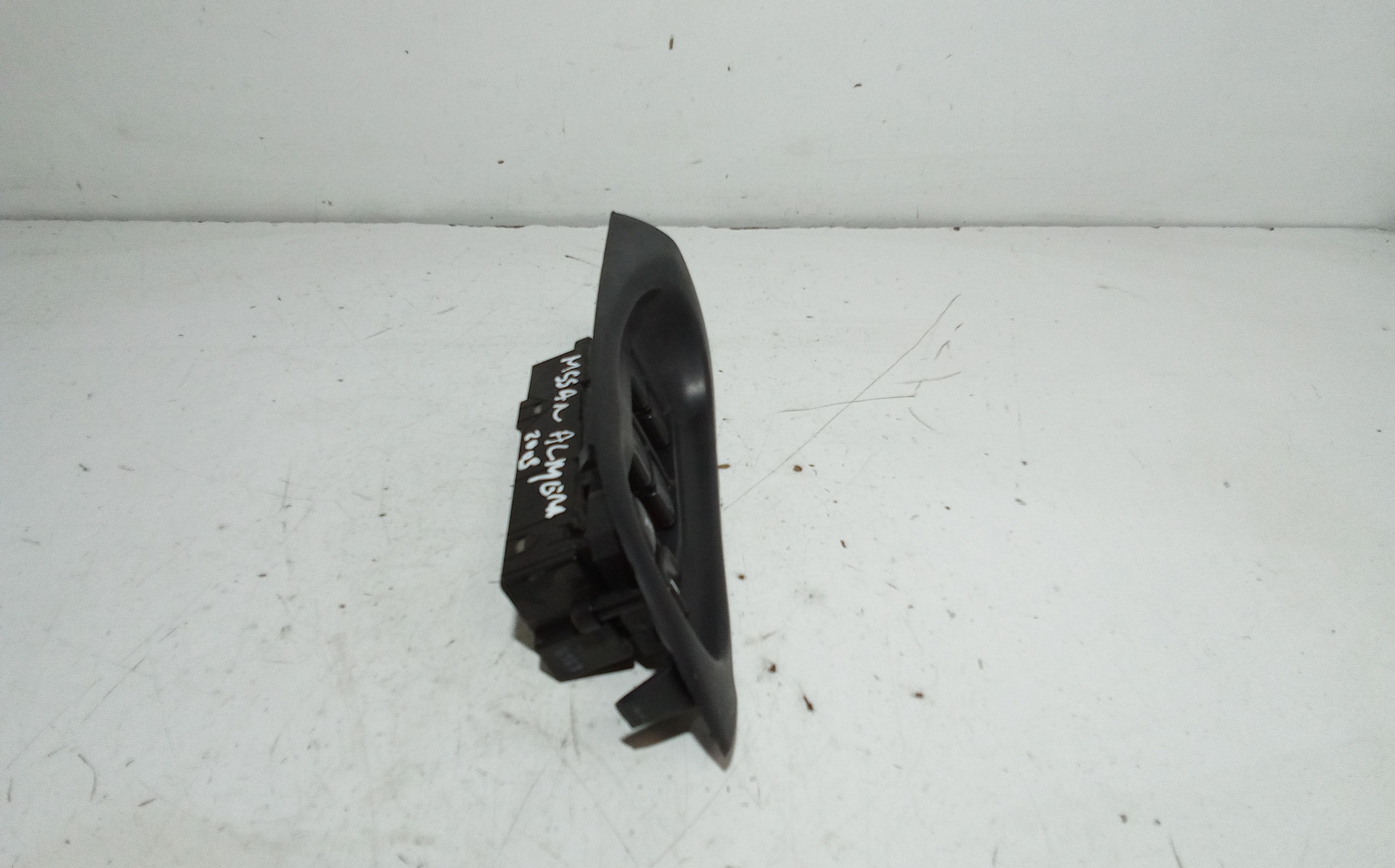 Pulsantiera anteriore sinistra Guida NISSAN Almera 3 Serie