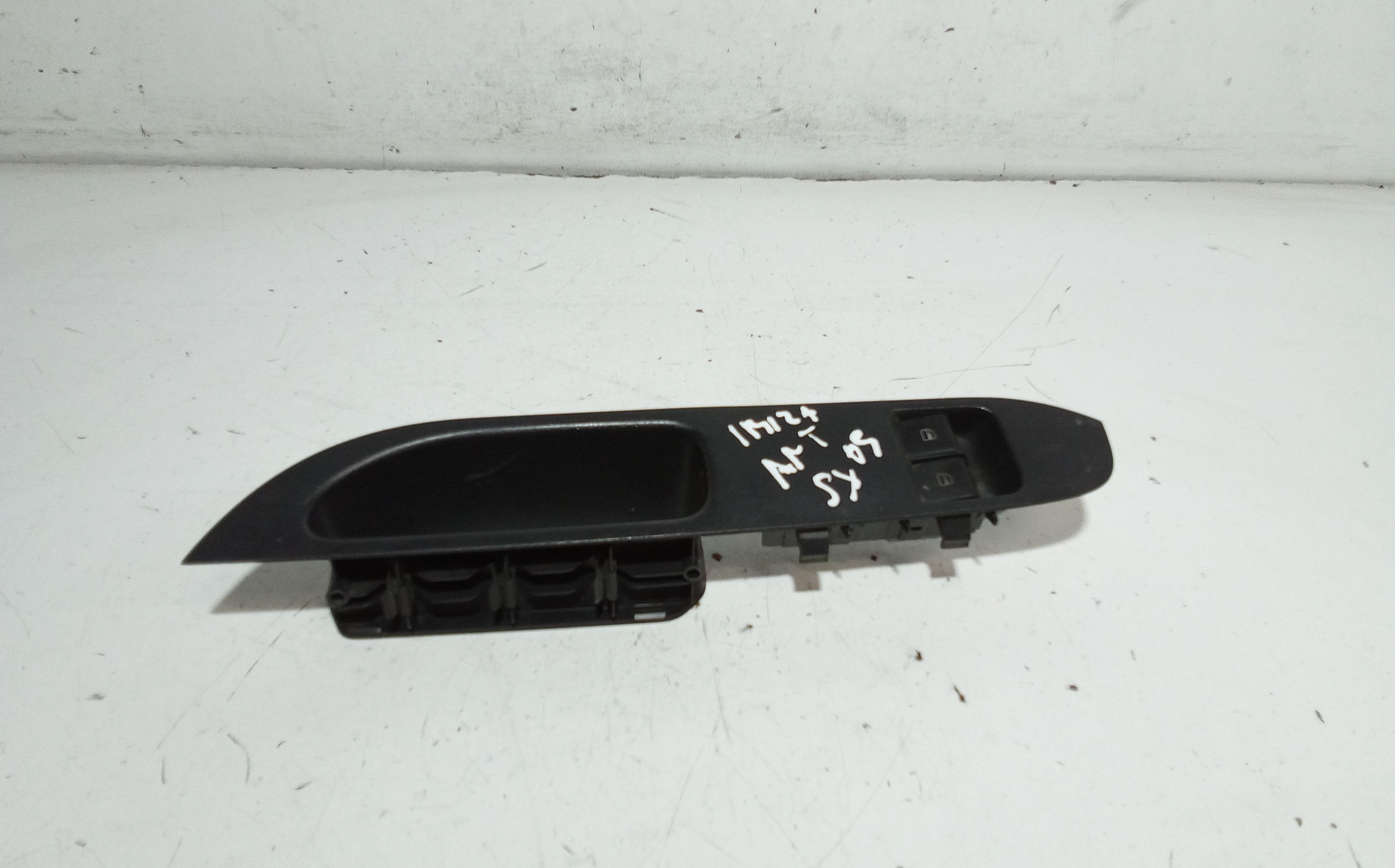 Pulsantiera anteriore sinistra Guida SEAT Ibiza Serie (02>05)