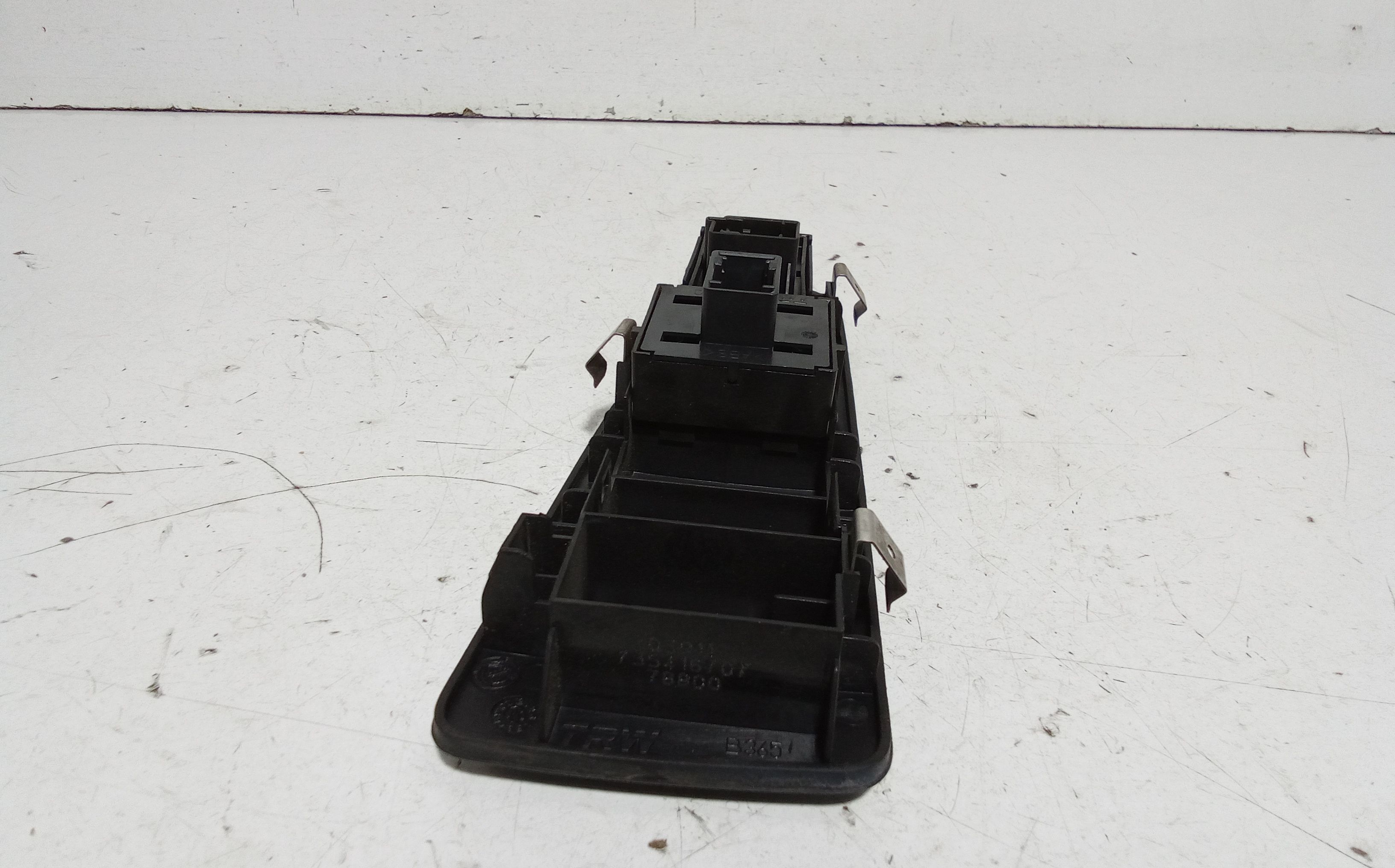 Pulsantiera anteriore sinistra Guida FIAT Bravo 3 Serie