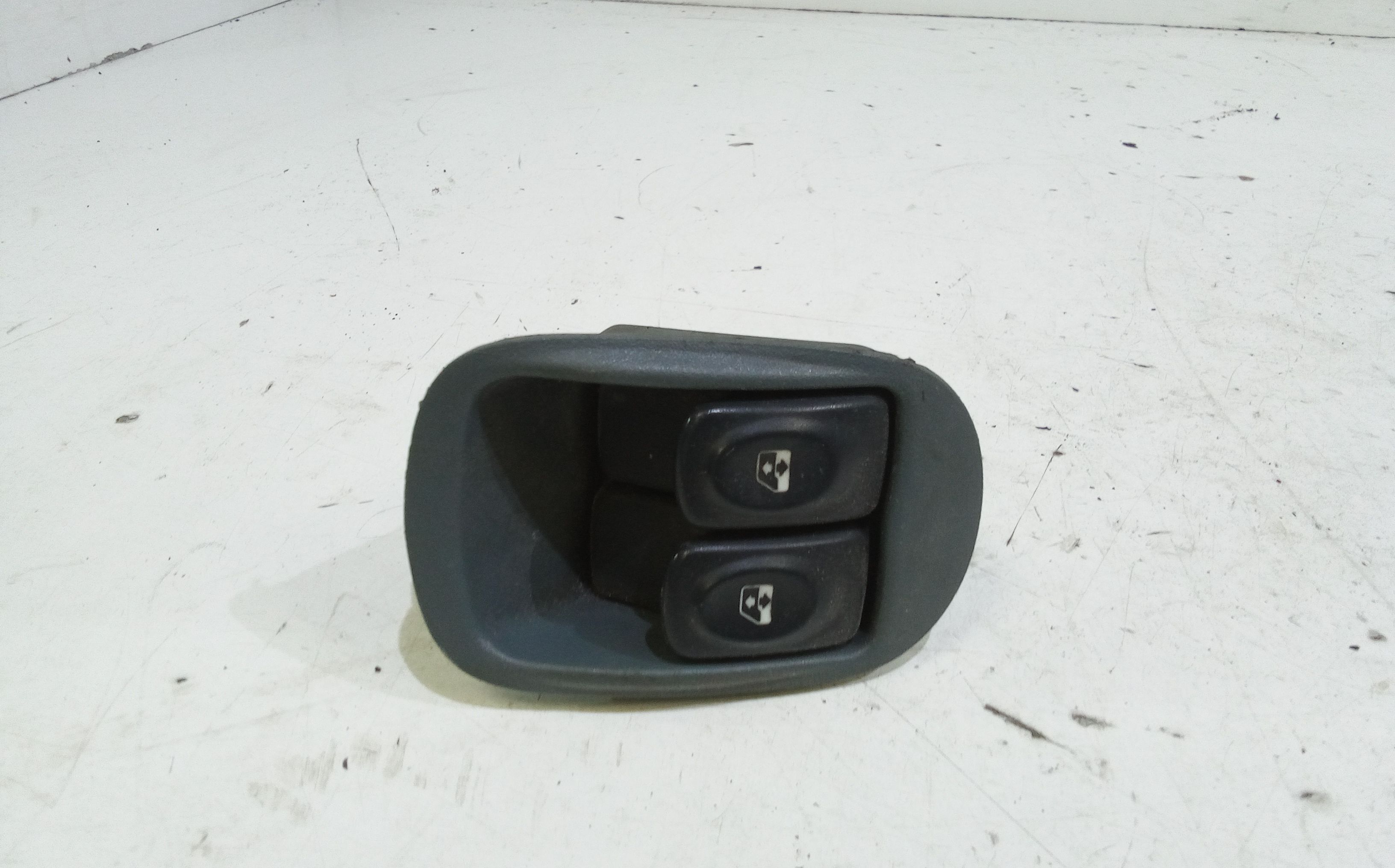 Pulsantiera anteriore sinistra Guida RENAULT Megane l Serie (99>02)