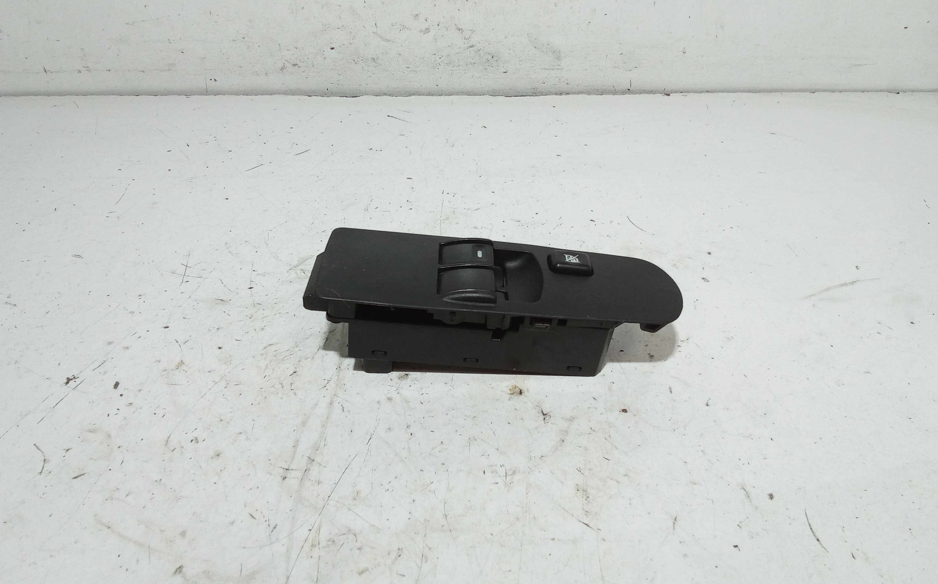 Pulsantiera anteriore sinistra Guida MITSUBISHI Colt Serie 5P (Z) (06>12)