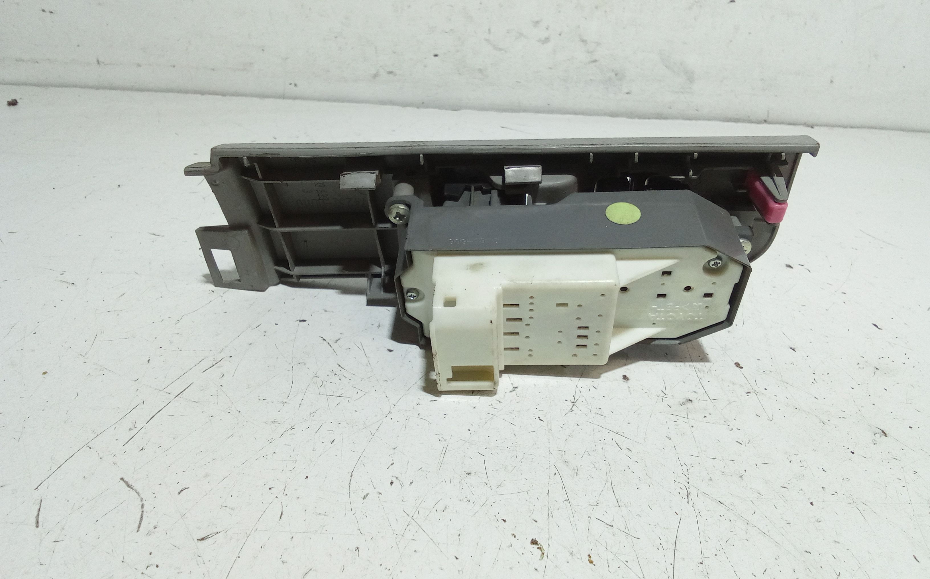 Pulsantiera anteriore sinistra Guida TOYOTA Yaris Serie (08>11)