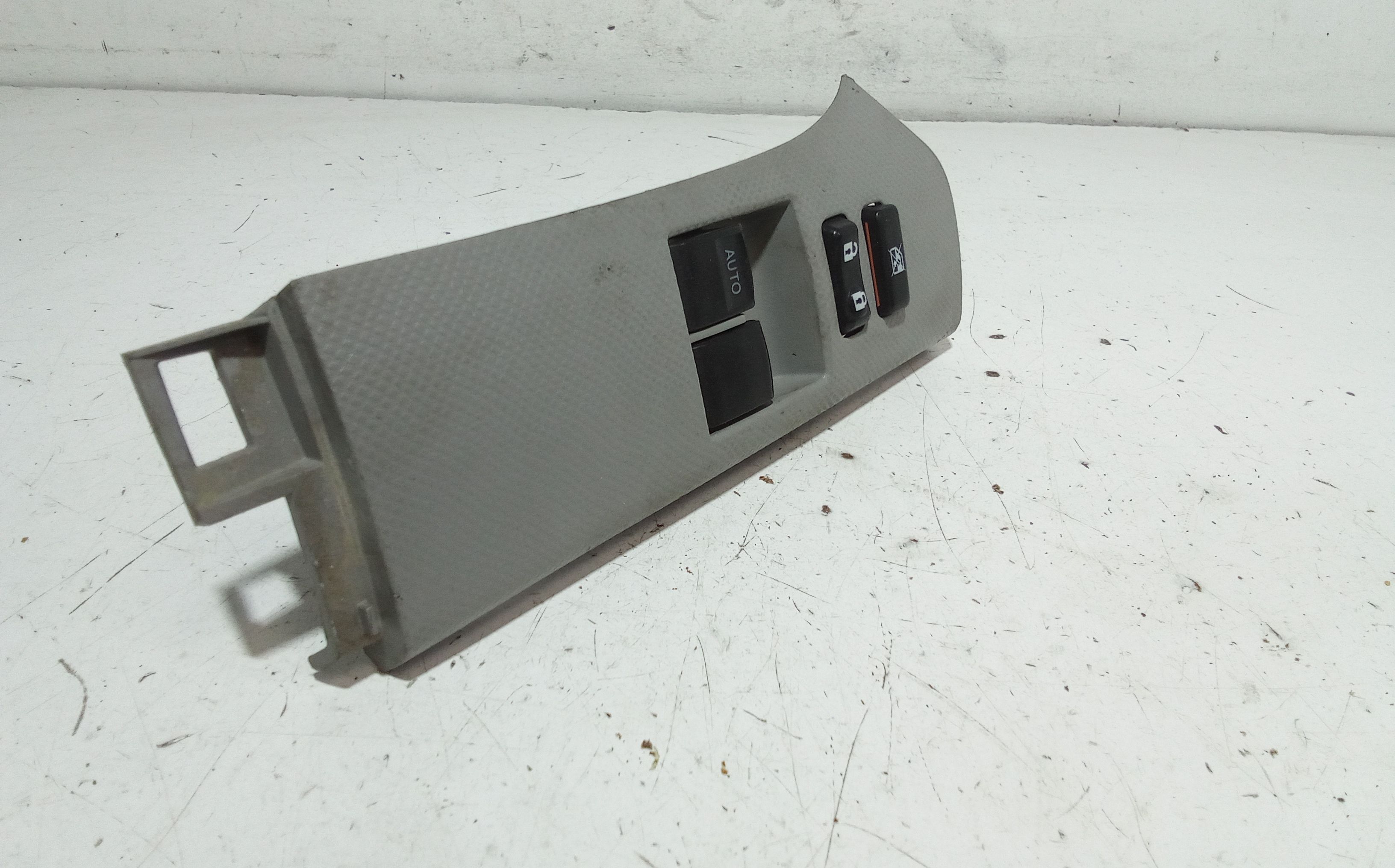 Pulsantiera anteriore sinistra Guida TOYOTA Yaris Serie (08>11)