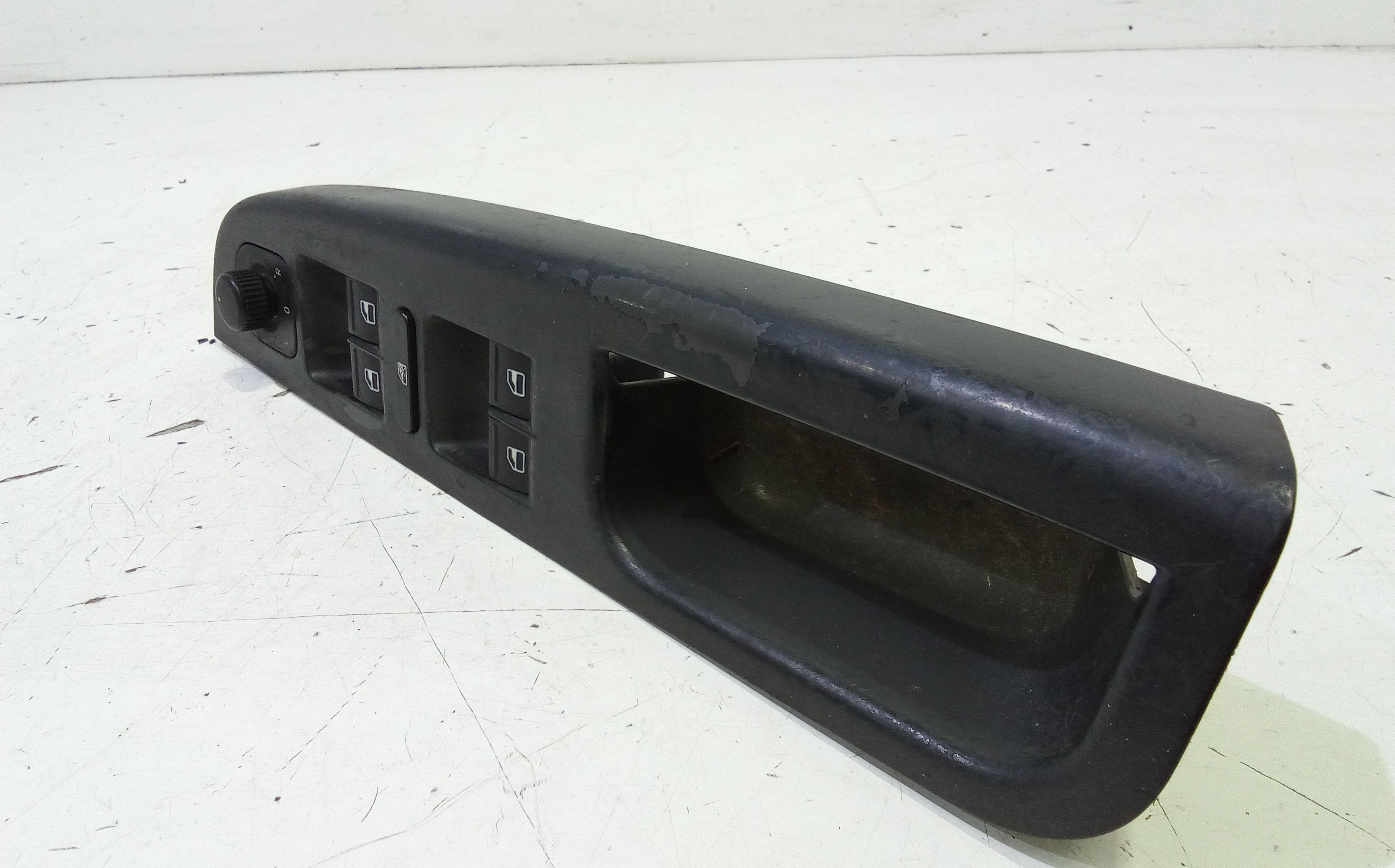 Pulsantiera anteriore sinistra Guida VOLKSWAGEN Golf 5 Berlina (03>08)