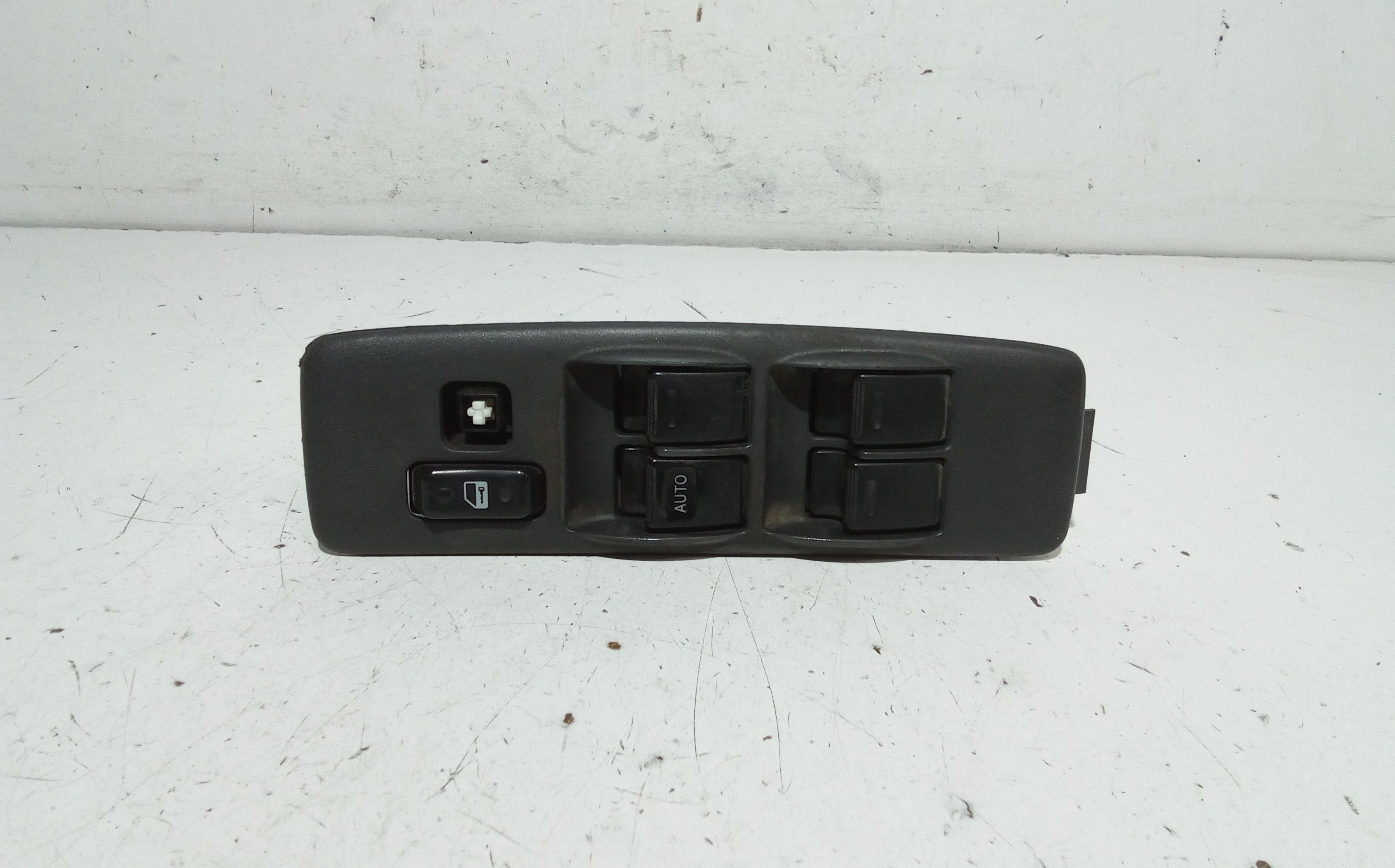 Pulsantiera anteriore sinistra Guida TOYOTA Rav4 1 Serie