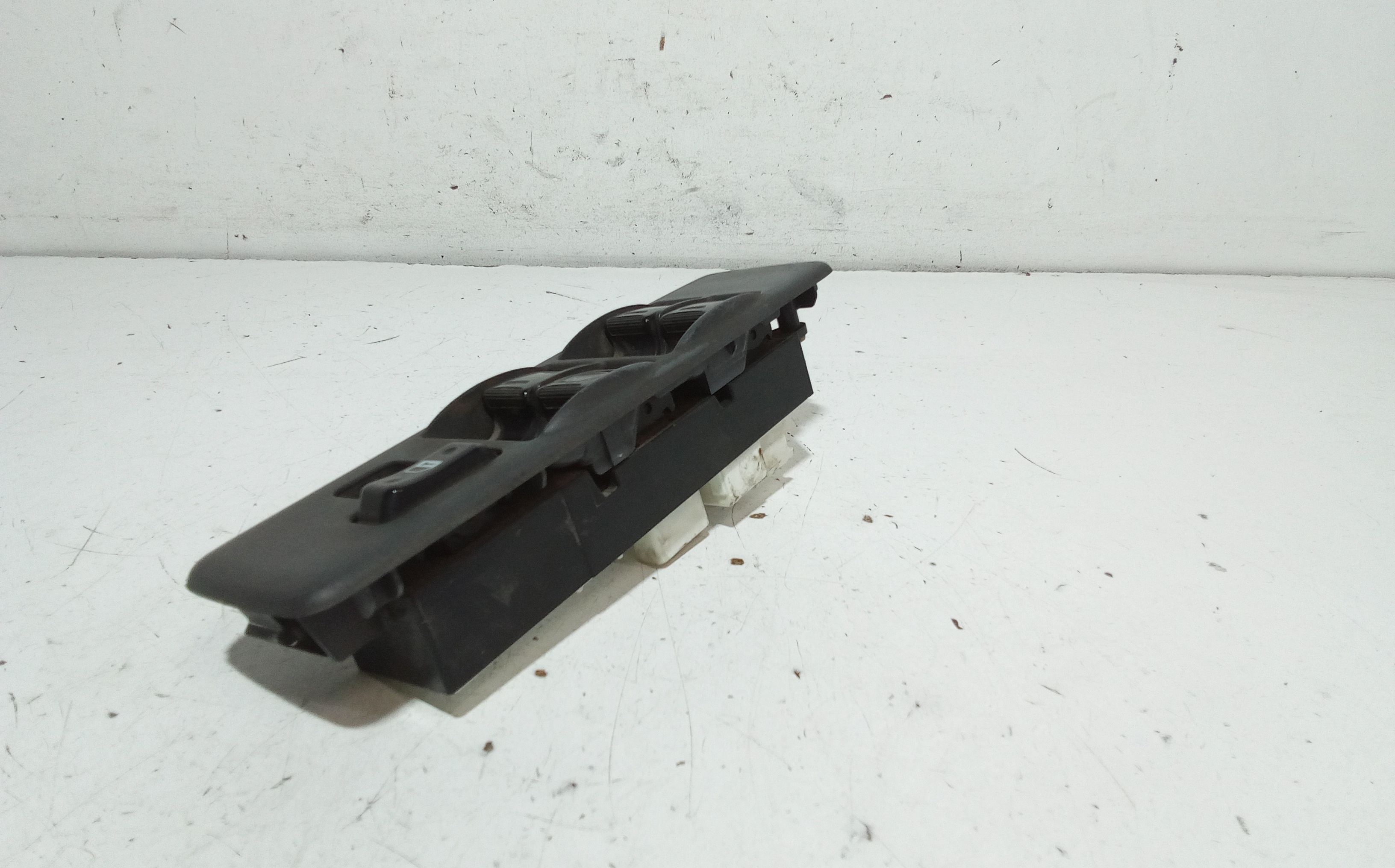 Pulsantiera anteriore sinistra Guida TOYOTA Rav4 1 Serie