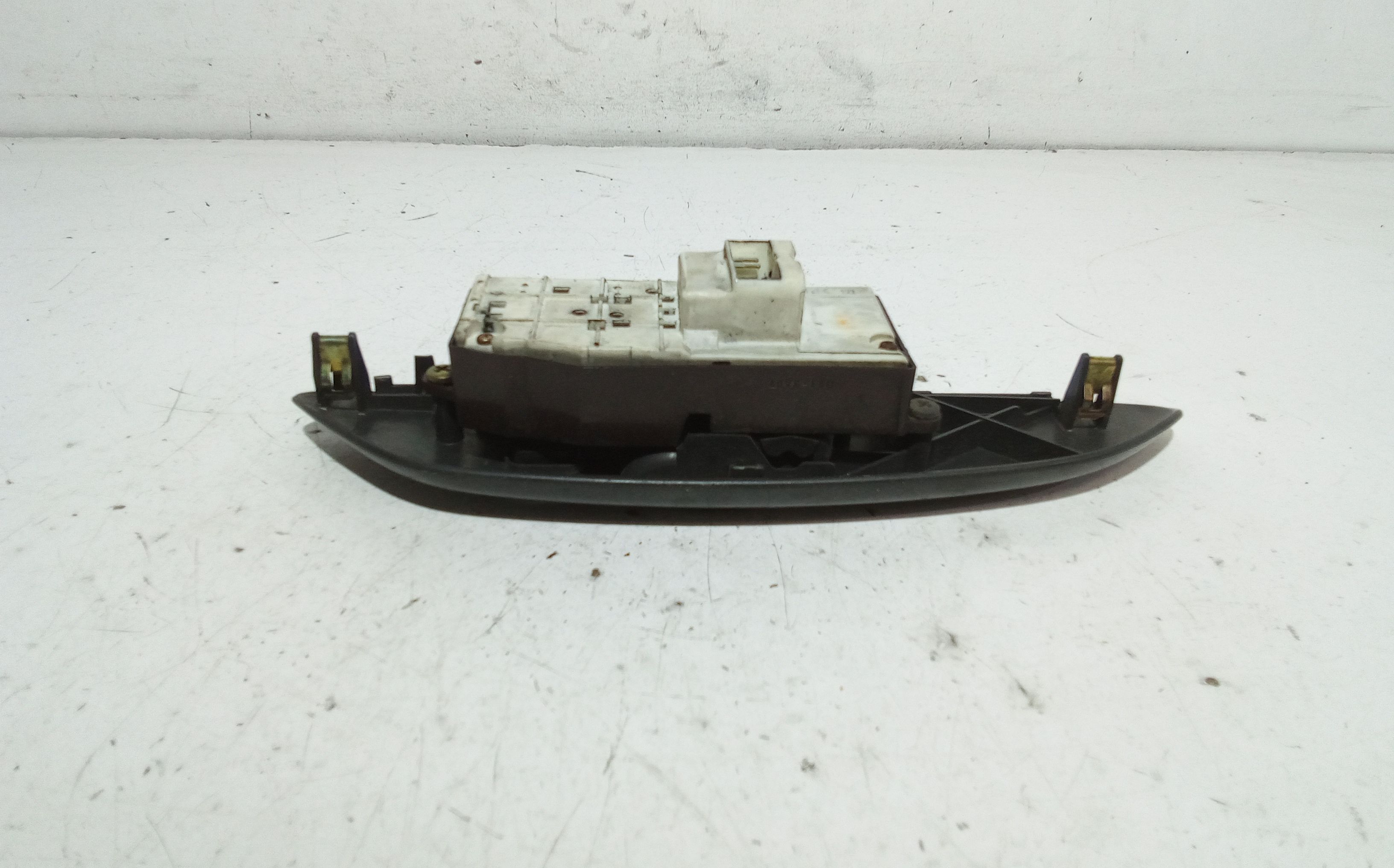 Pulsantiera anteriore sinistra Guida TOYOTA Yaris Serie (99>03)