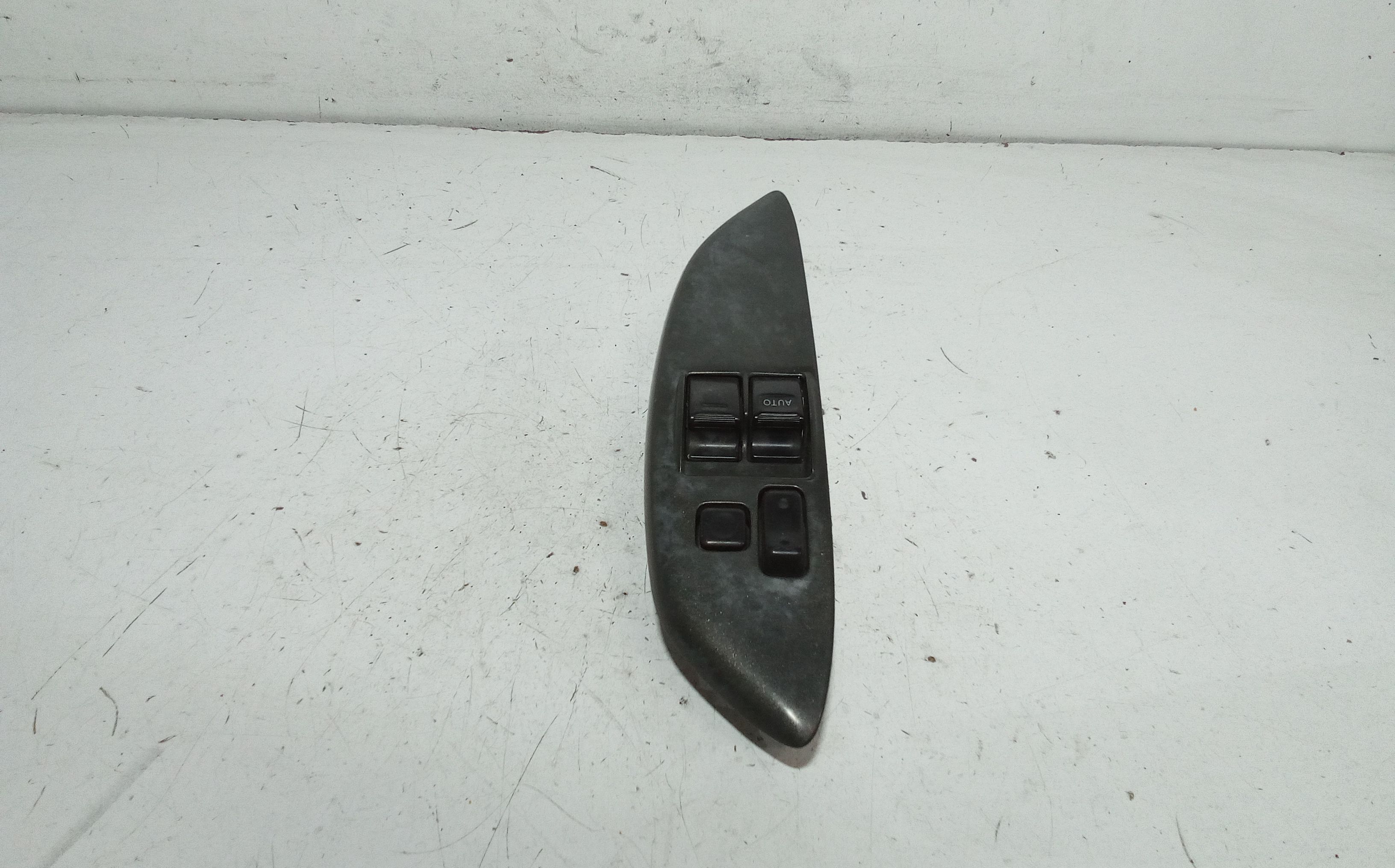 Pulsantiera anteriore sinistra Guida TOYOTA Yaris Serie (99>03)