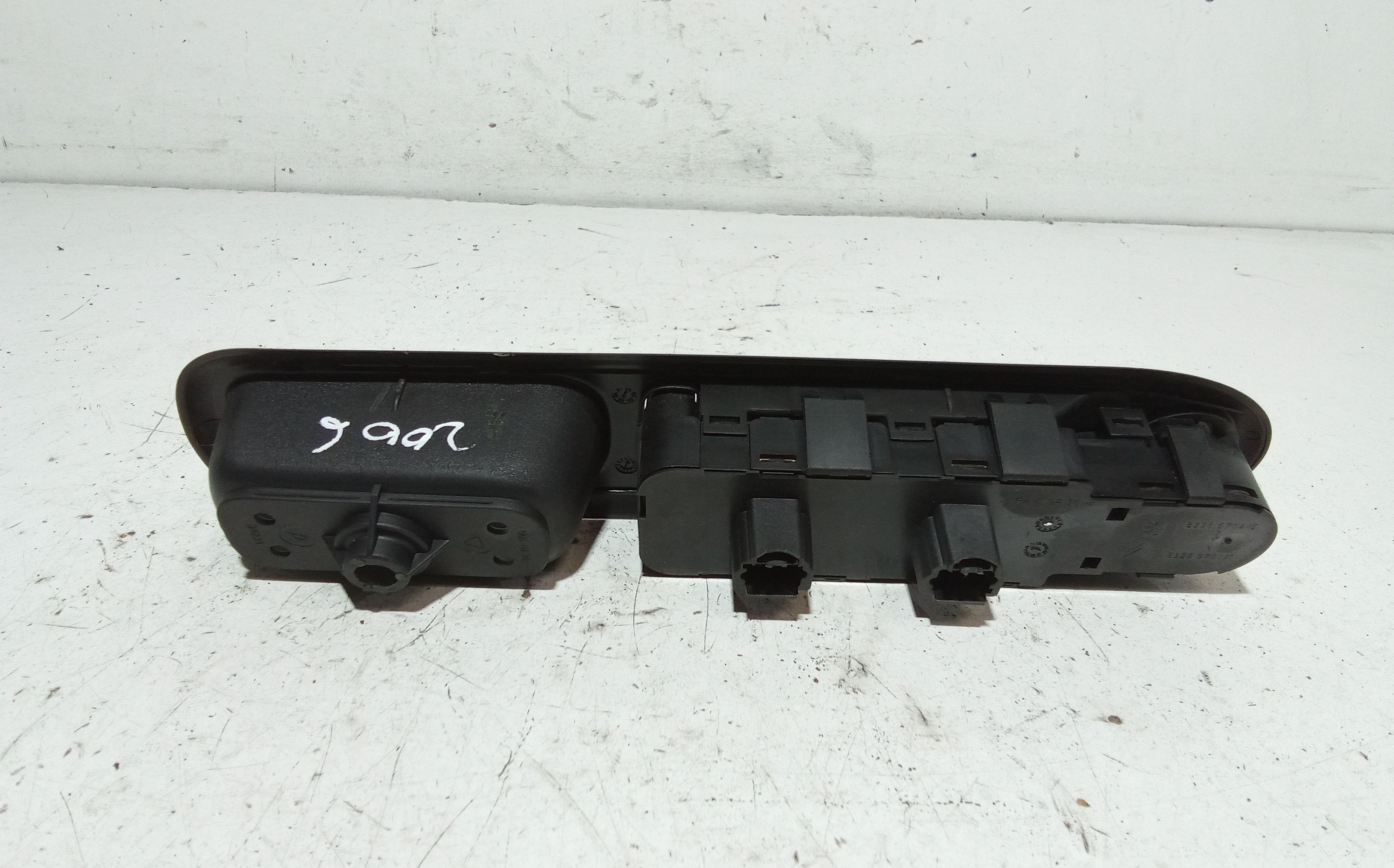 Pulsantiera anteriore sinistra Guida PEUGEOT 407 Berlina