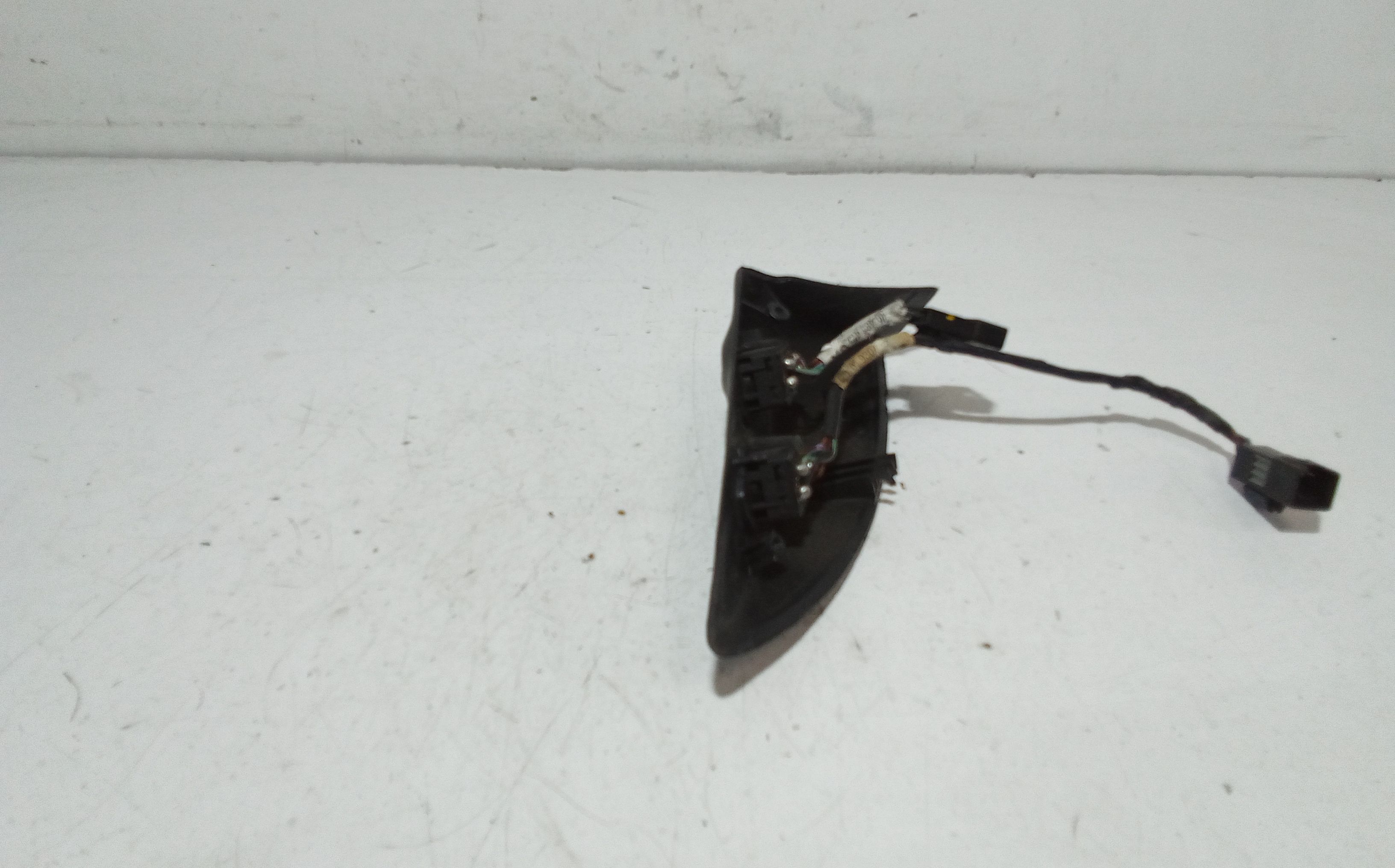 Pulsantiera anteriore sinistra Guida OPEL Corsa B 1 Serie 3P